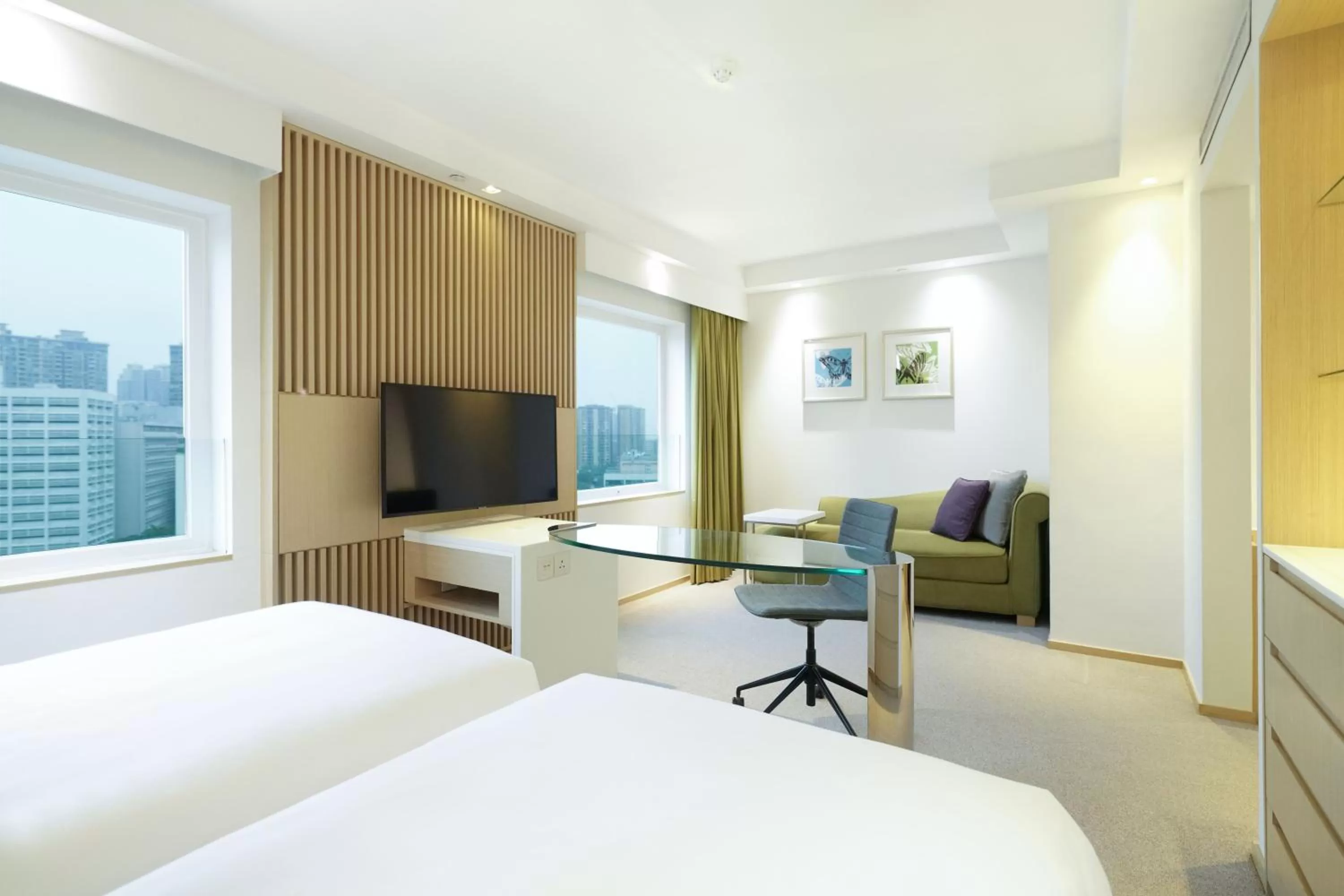 Bedroom, Bed in Eaton HK