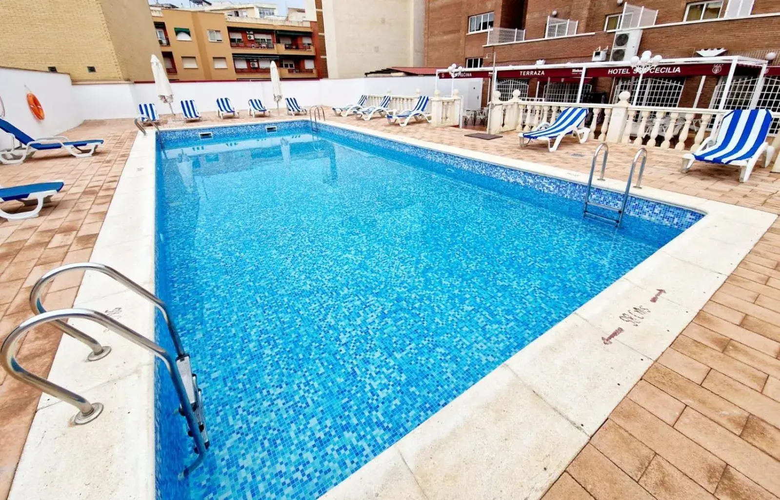 Swimming Pool in Hotel Santa Cecilia