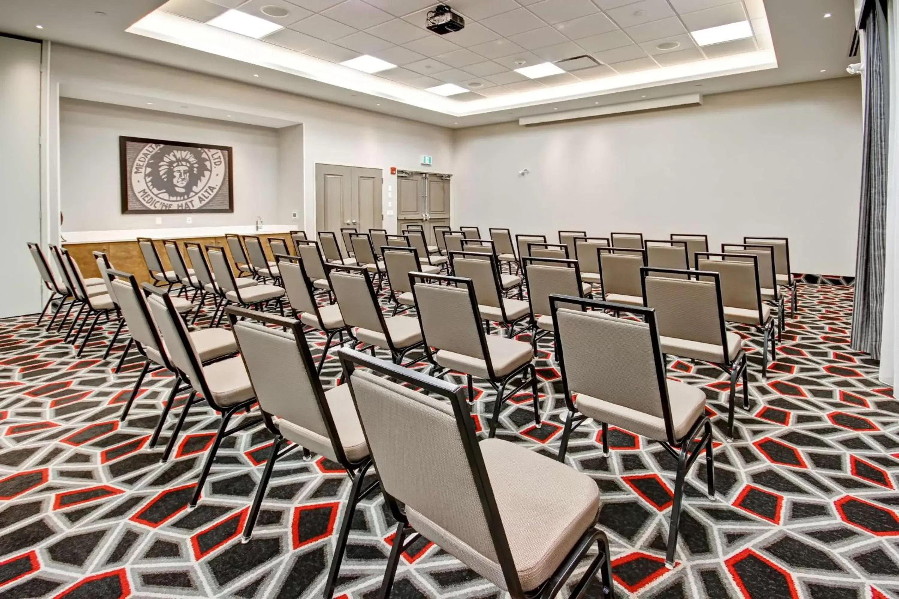 Meeting/conference room in Hampton Inn & Suites - Medicine Hat