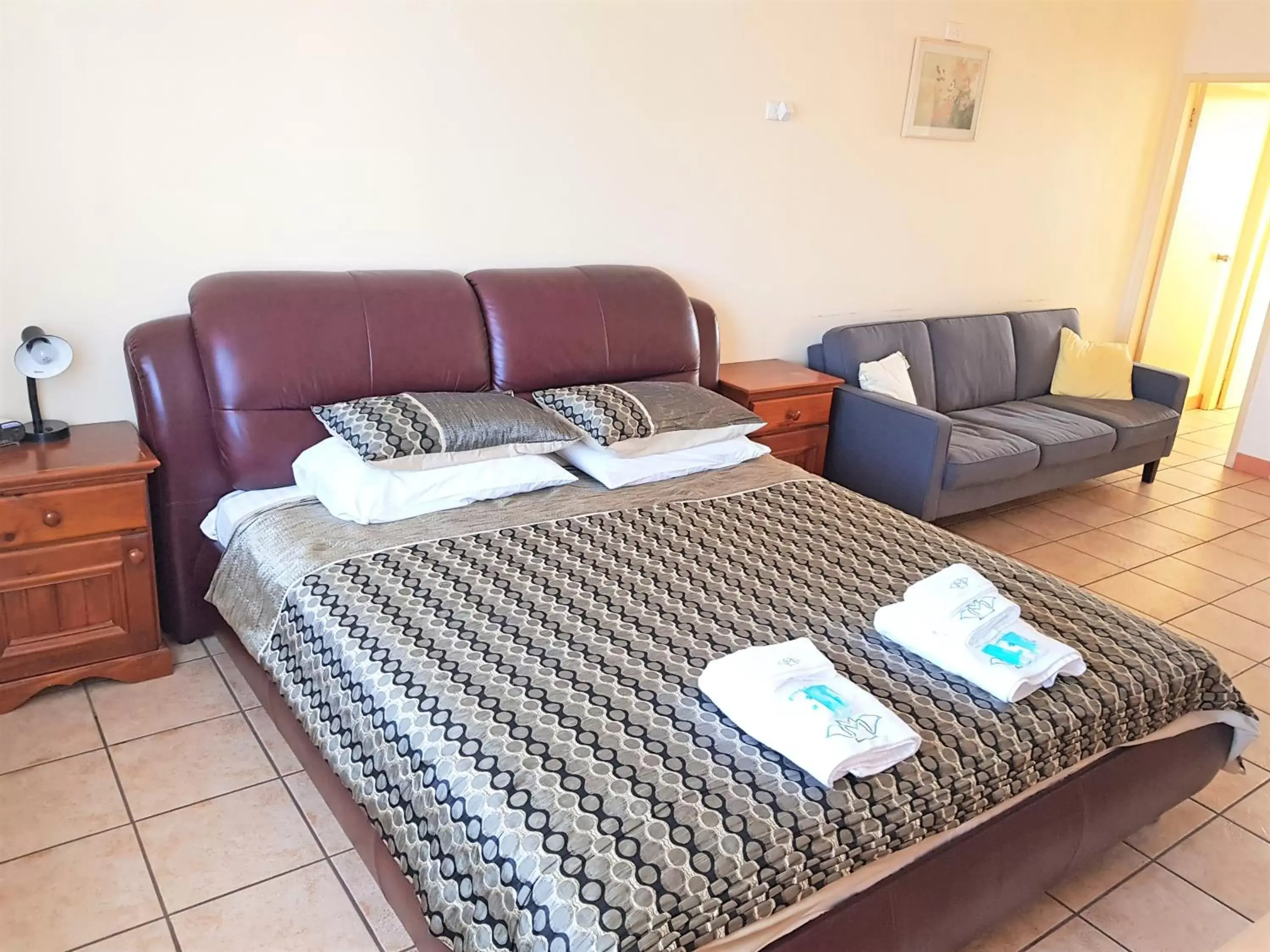 Bedroom, Seating Area in Maria Motel