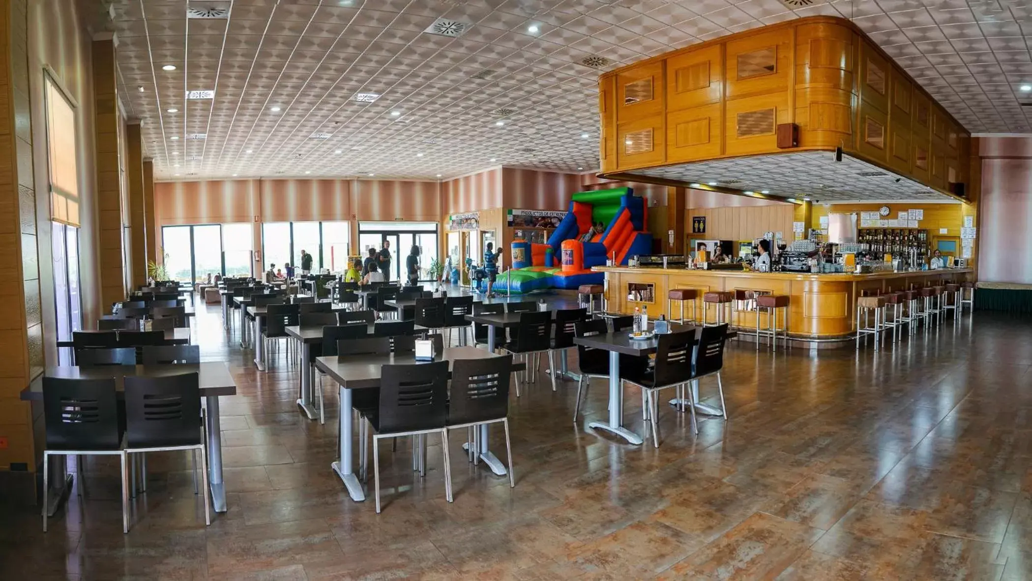 Lounge or bar, Restaurant/Places to Eat in Hotel Romero Merida