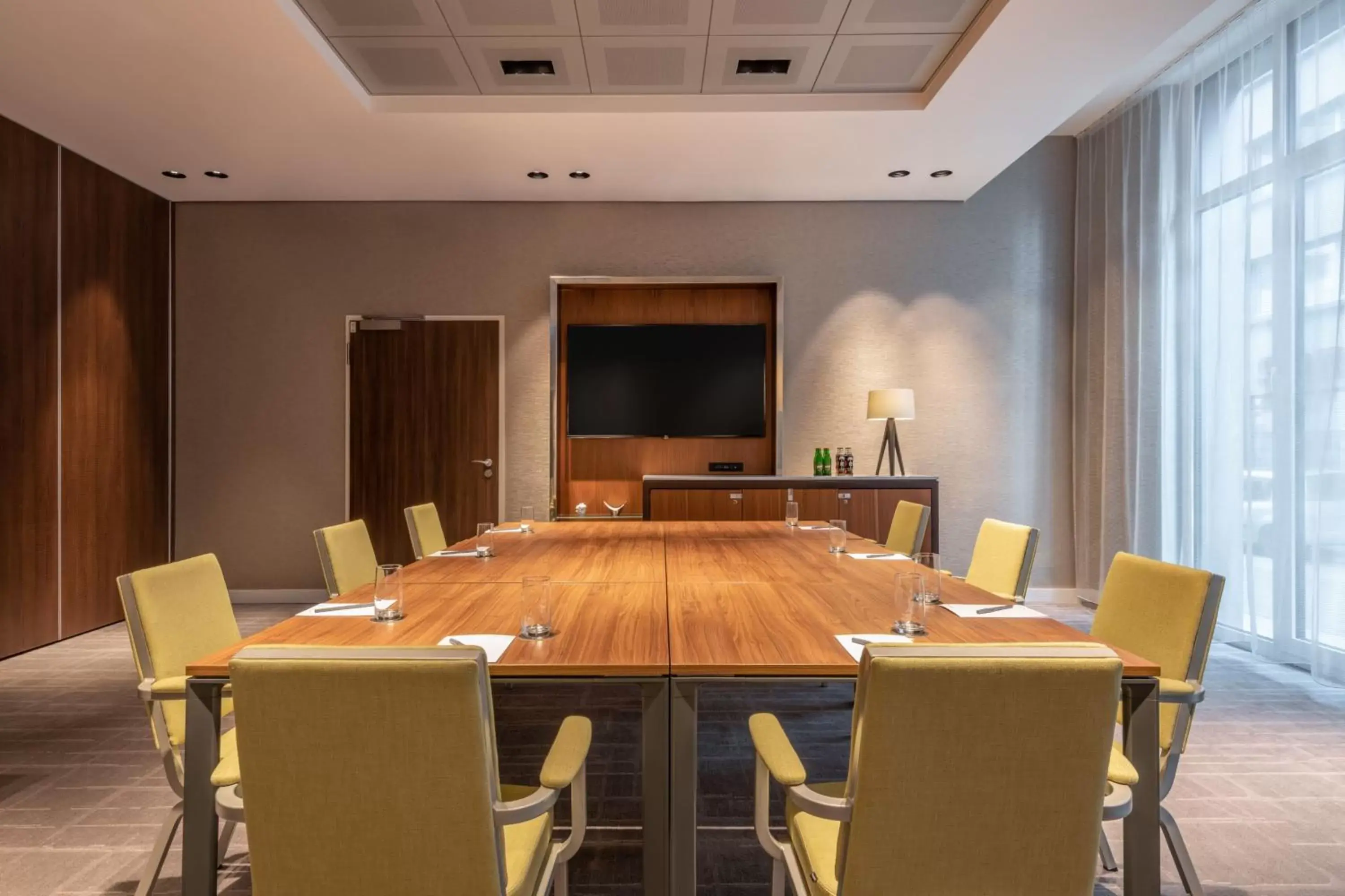 Meeting/conference room in Courtyard by Marriott Cologne