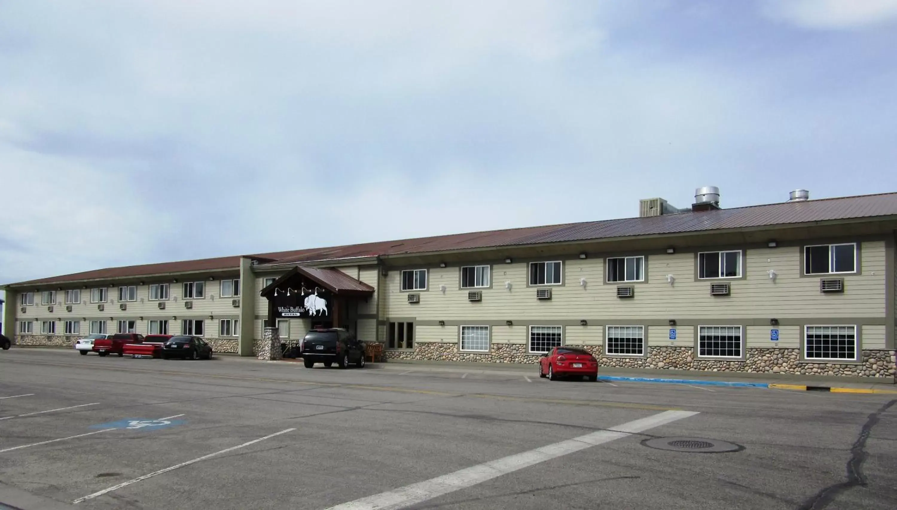 Facade/entrance, Property Building in White Buffalo Hotel