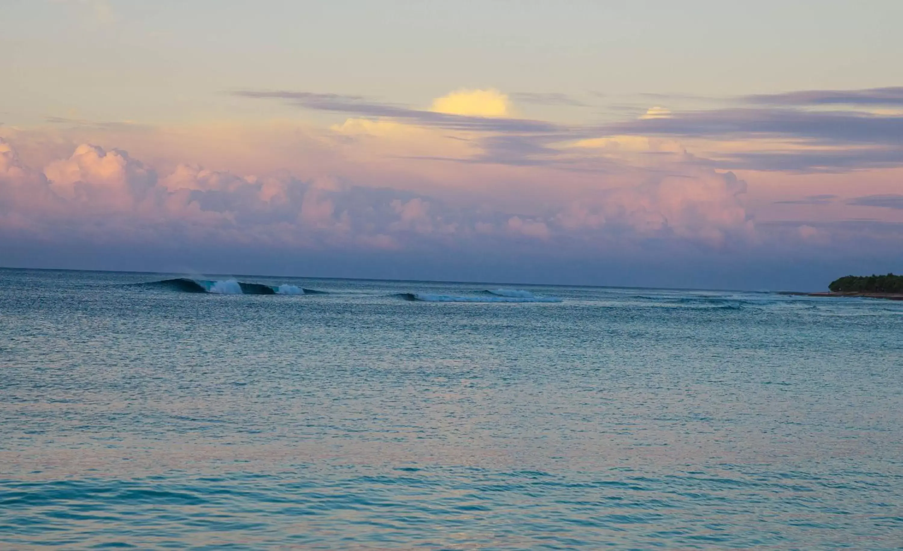 Natural landscape, Sunrise/Sunset in Breakas Beach Resort