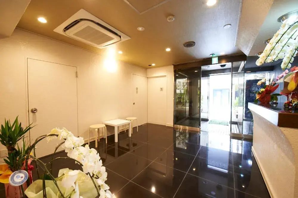 Lobby or reception in Hotel Empire in Shinjuku