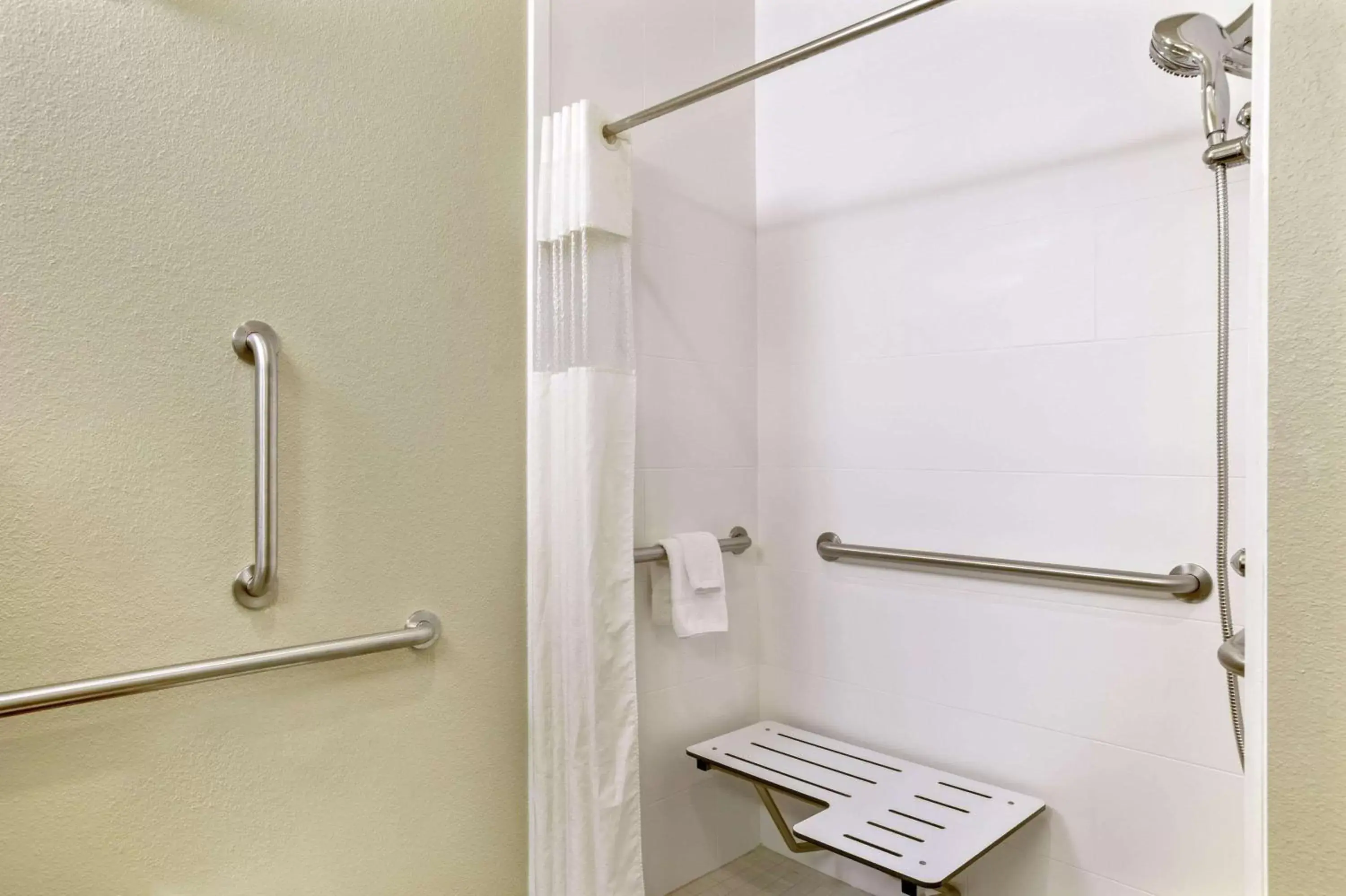 Shower, Bathroom in La Quinta by Wyndham Gillette