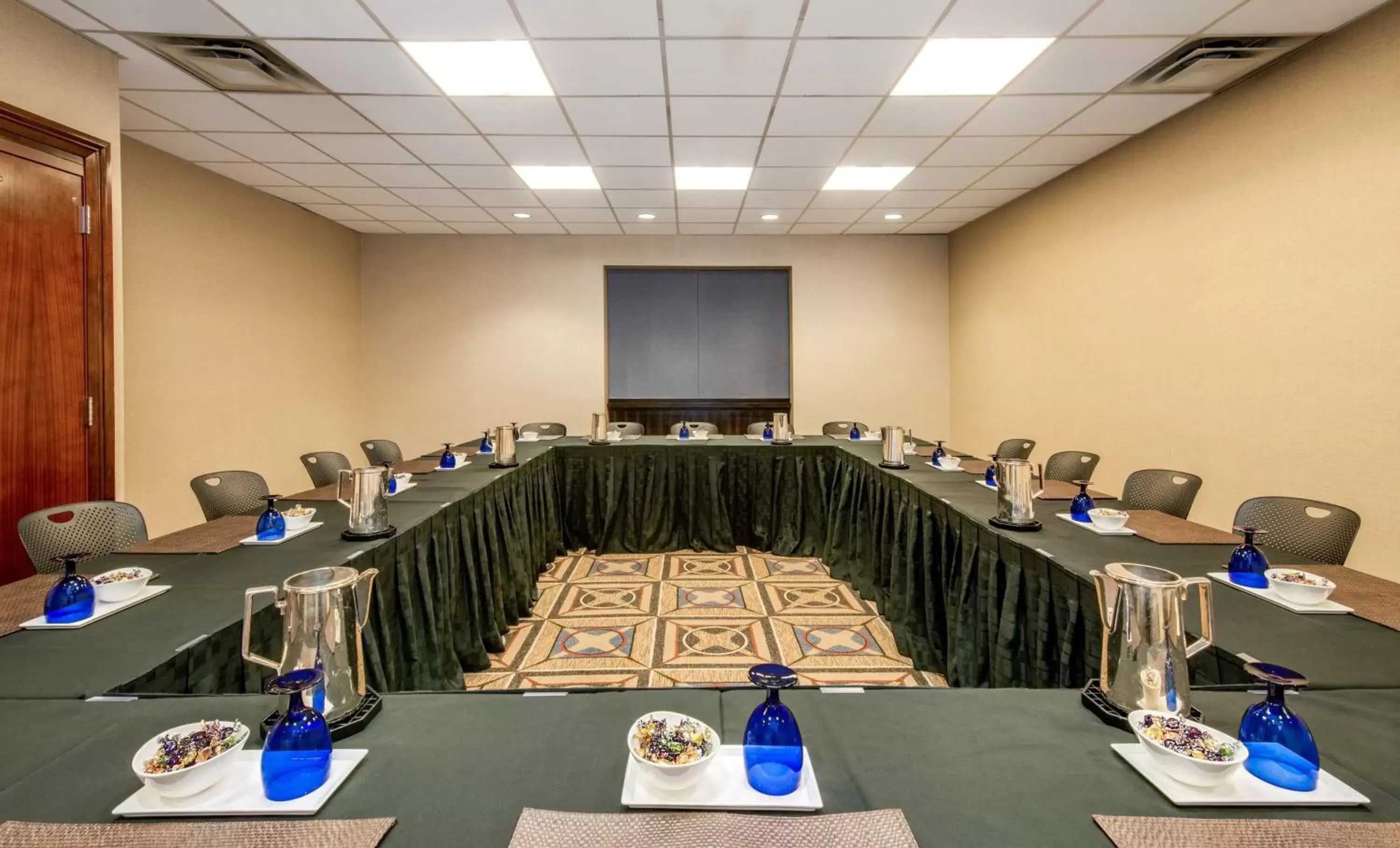 Meeting/conference room, Business Area/Conference Room in Crowne Plaza Times Square Manhattan, an IHG Hotel