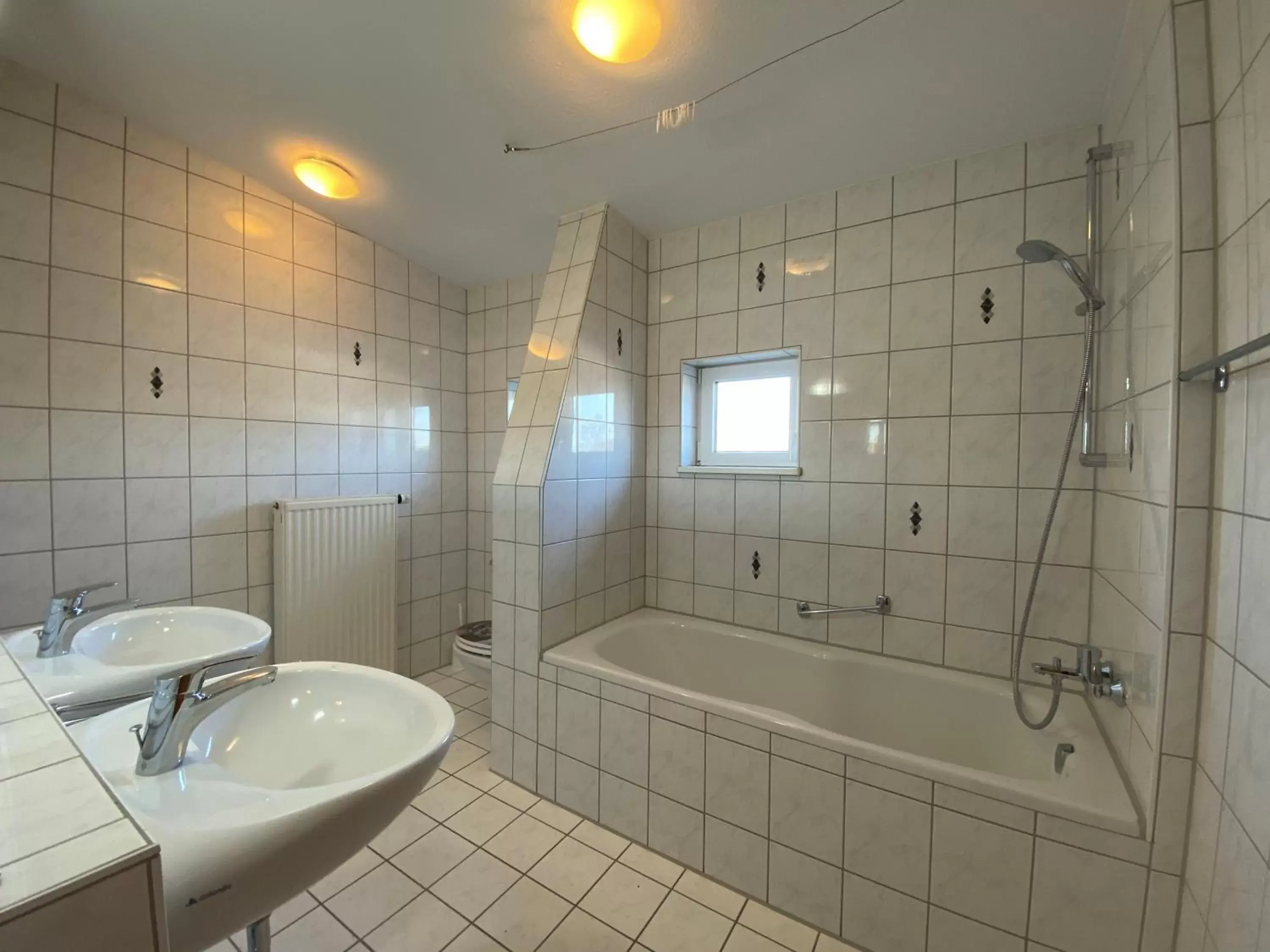 Apartment With Shared Bathroom - single occupancy in Pension Schweizer Apartment With Shared Bathroom - single occupancy in Pension Schweizer