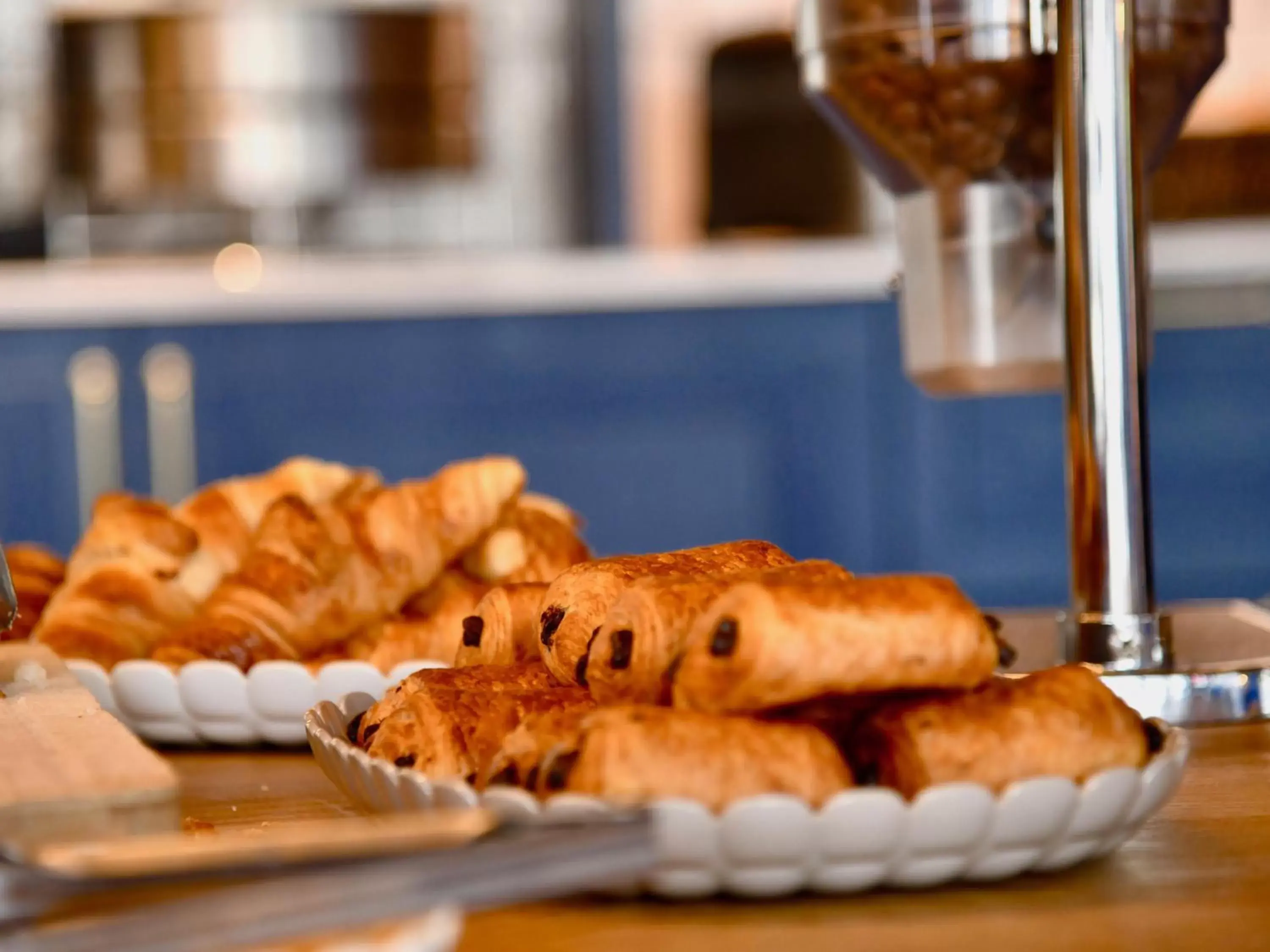 Breakfast, Swimming Pool in ibis Styles Nantes Reze Aéroport