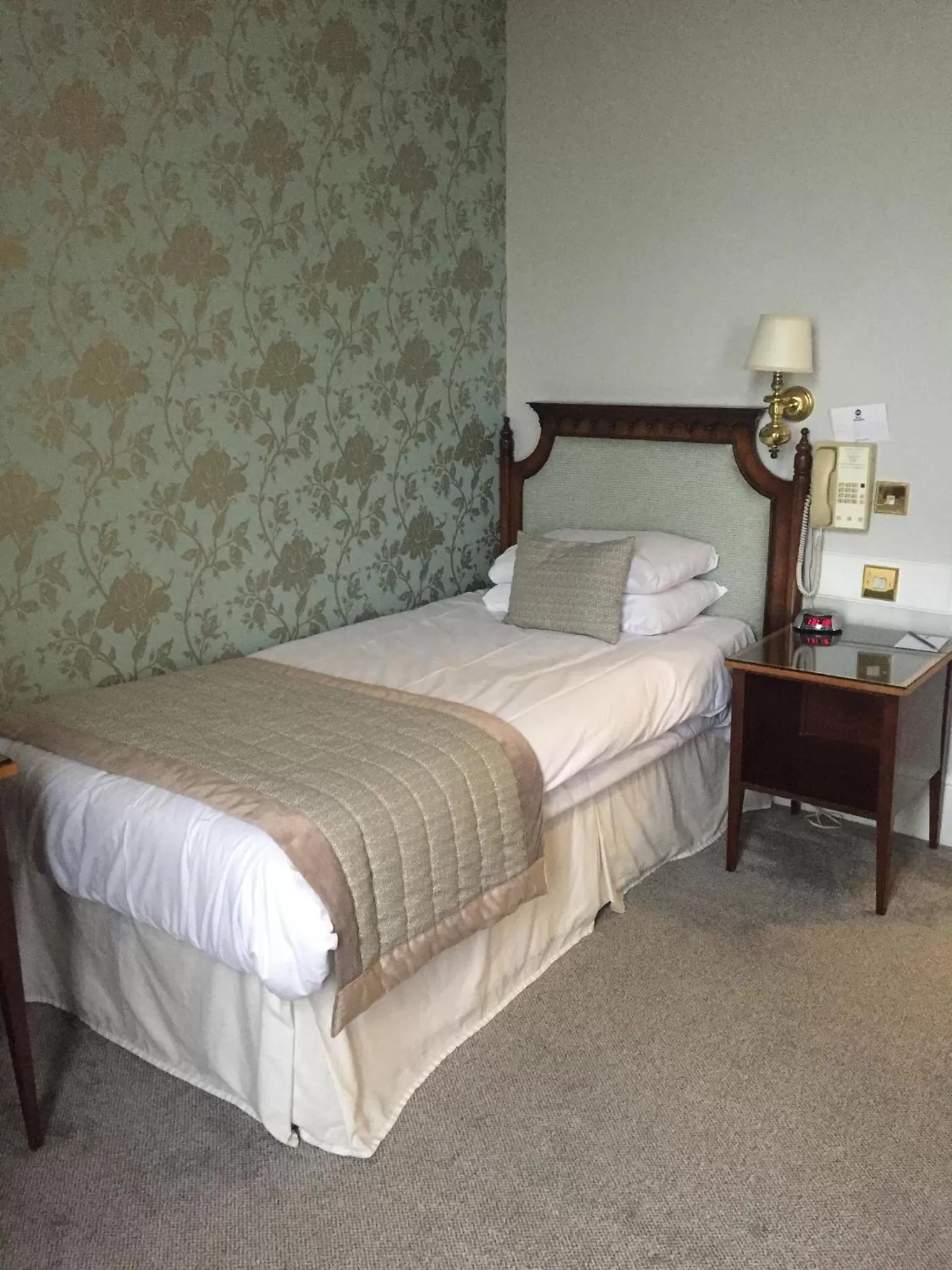 Bedroom, Bed in The Lansdowne, Eastbourne