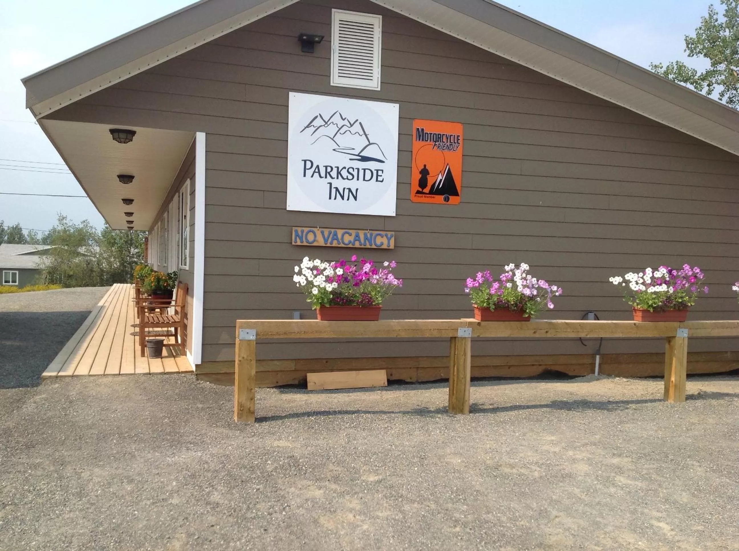 Property building in Parkside Inn