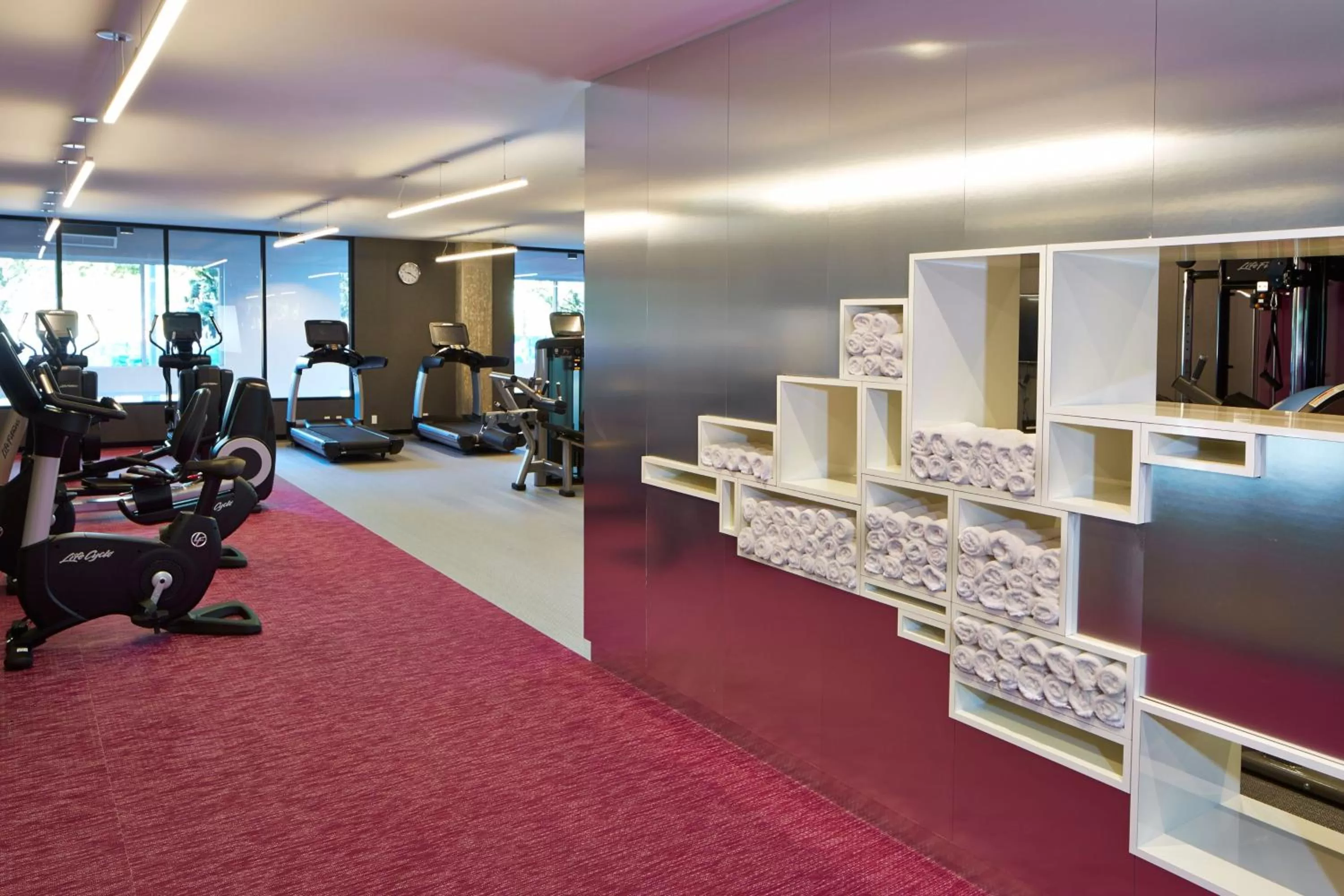 Fitness centre/facilities in Element Seattle Redmond