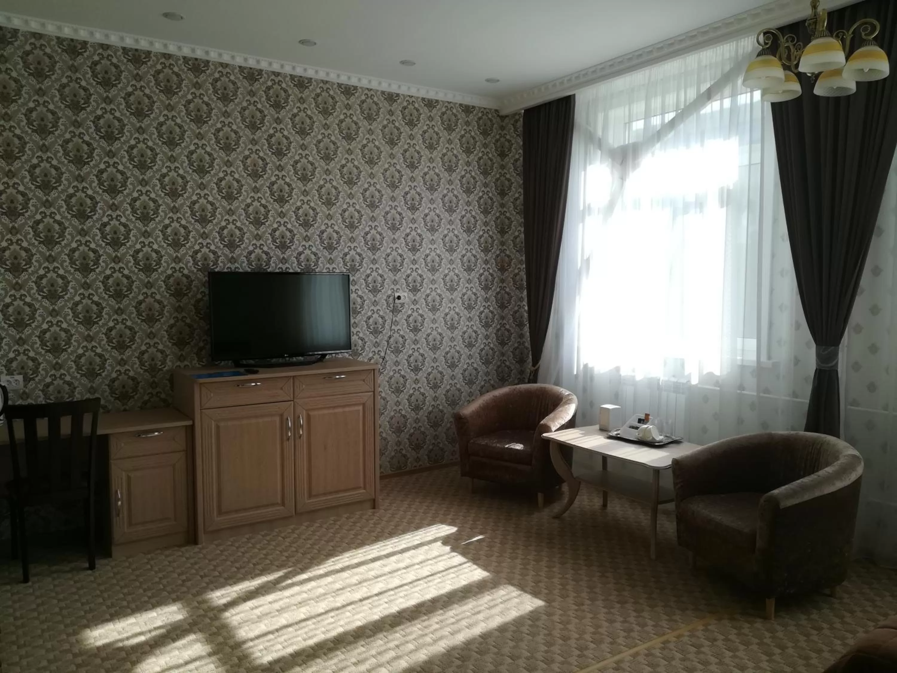 TV and multimedia in Hotel Bahetle