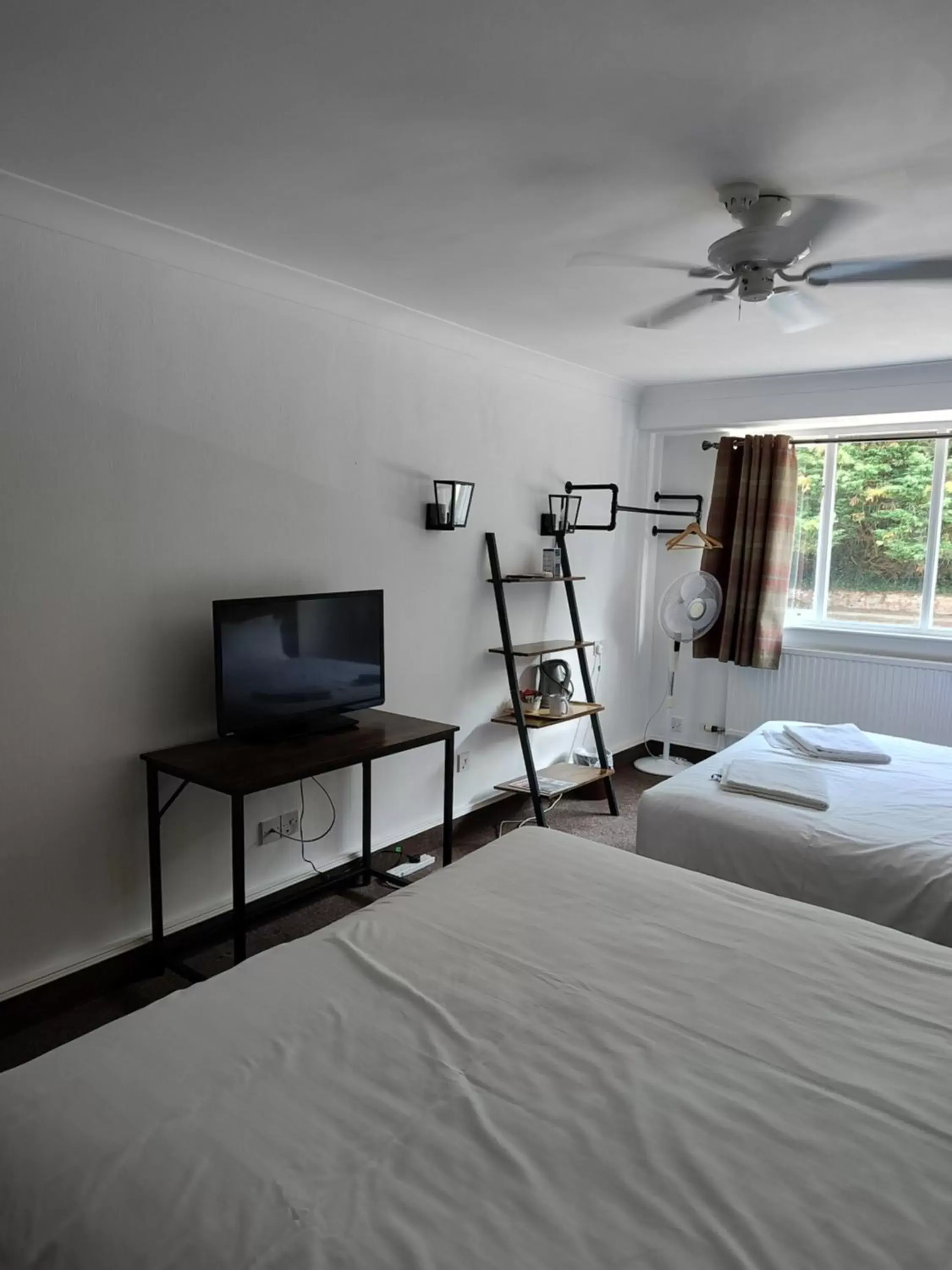 Bedroom, Bed in The Northwick Arms Hotel