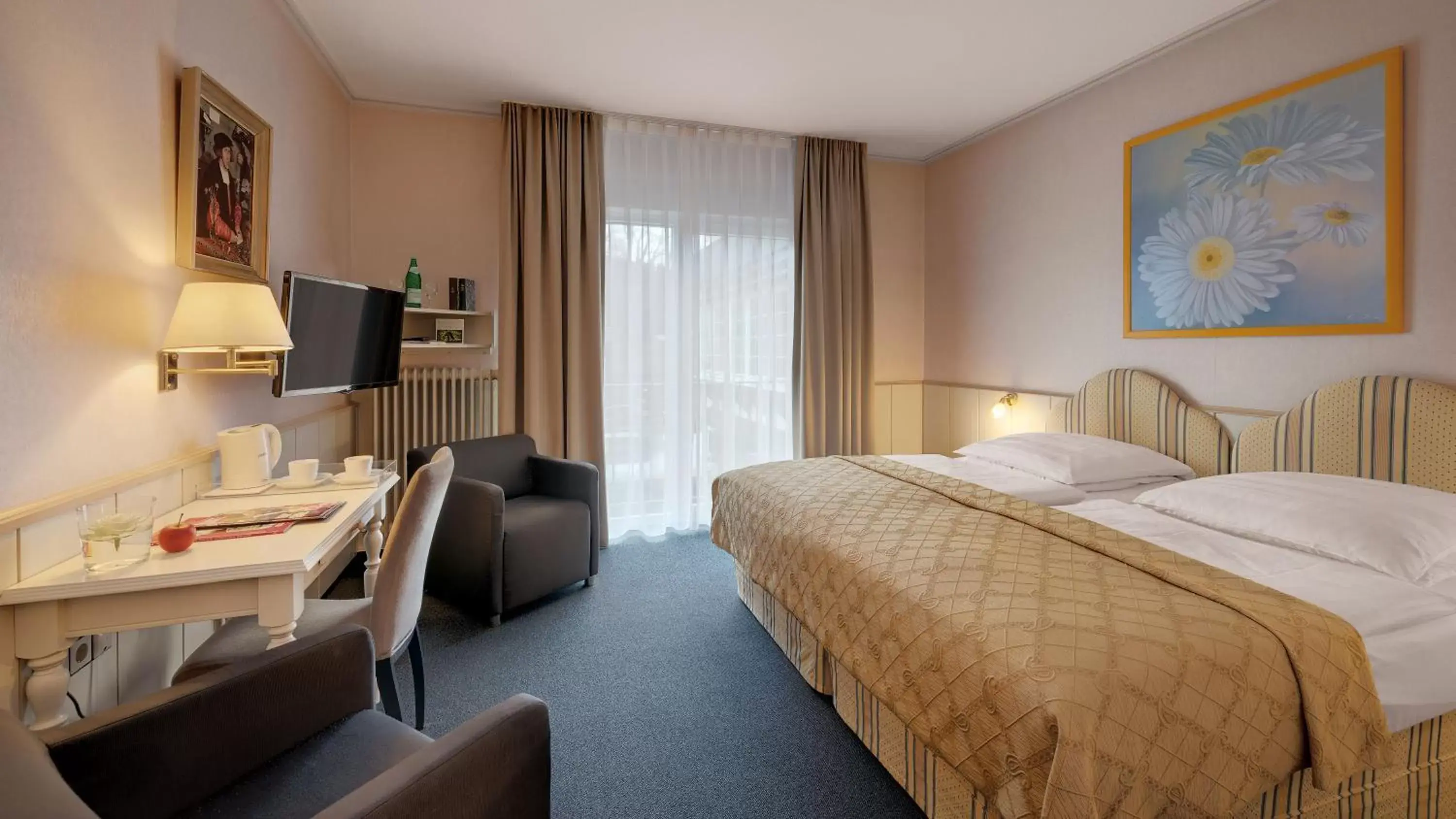 Standard Double Room in Wyndham Garden Gummersbach Standard Double Room in Wyndham Garden Gummersbach