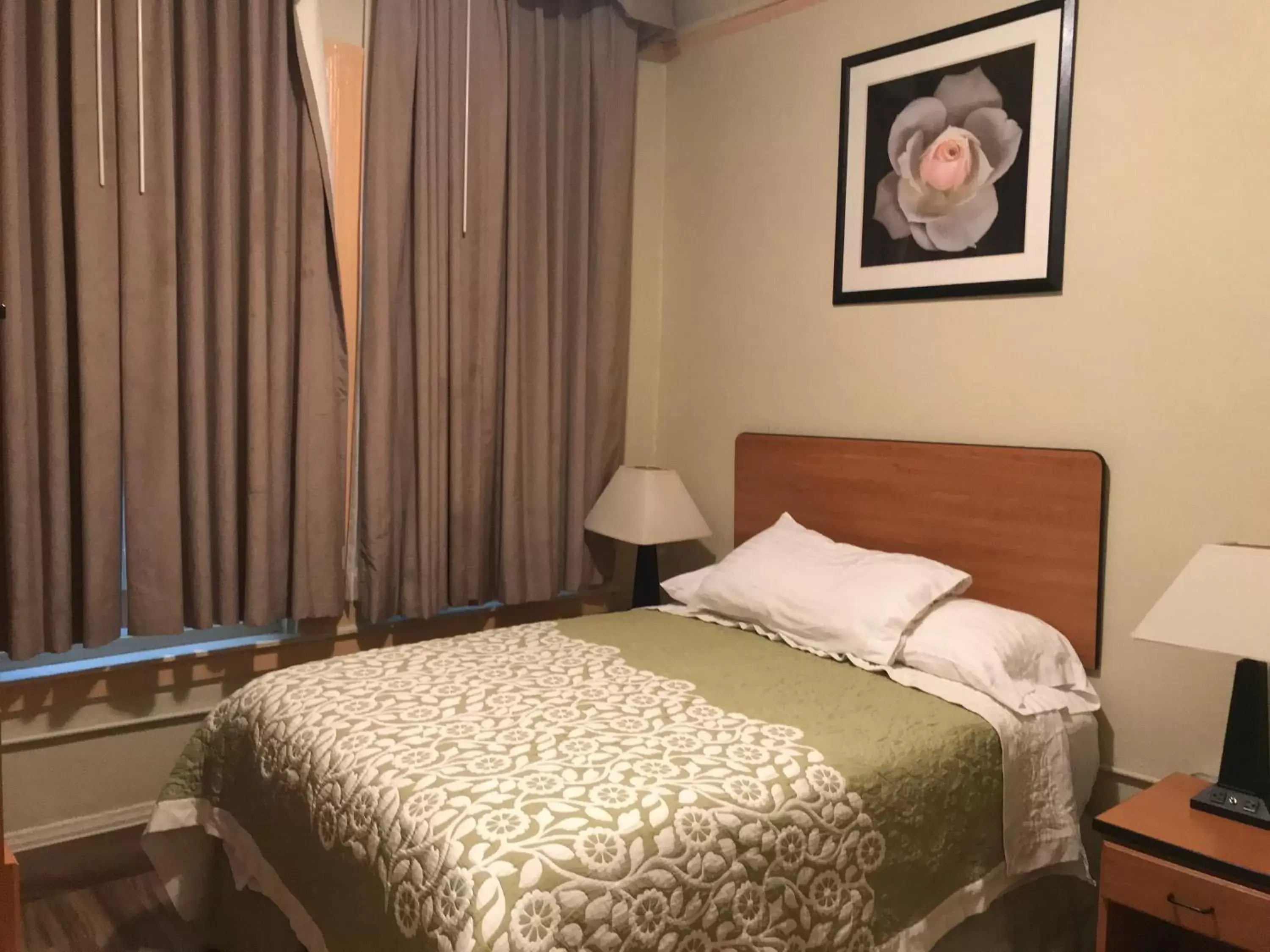 Bed in Boston Hotel