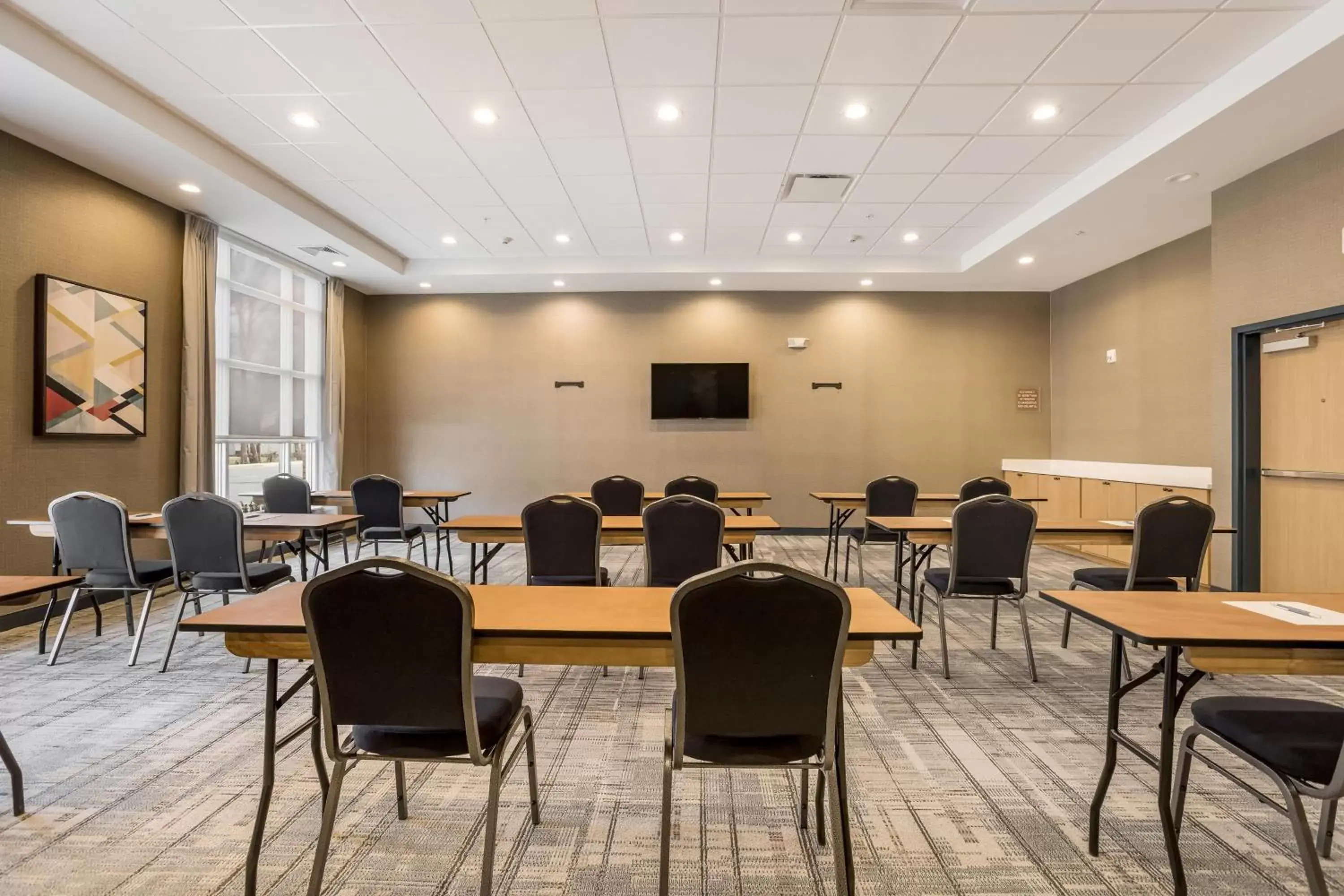 Meeting/conference room in Four Points by Sheraton Elkhart