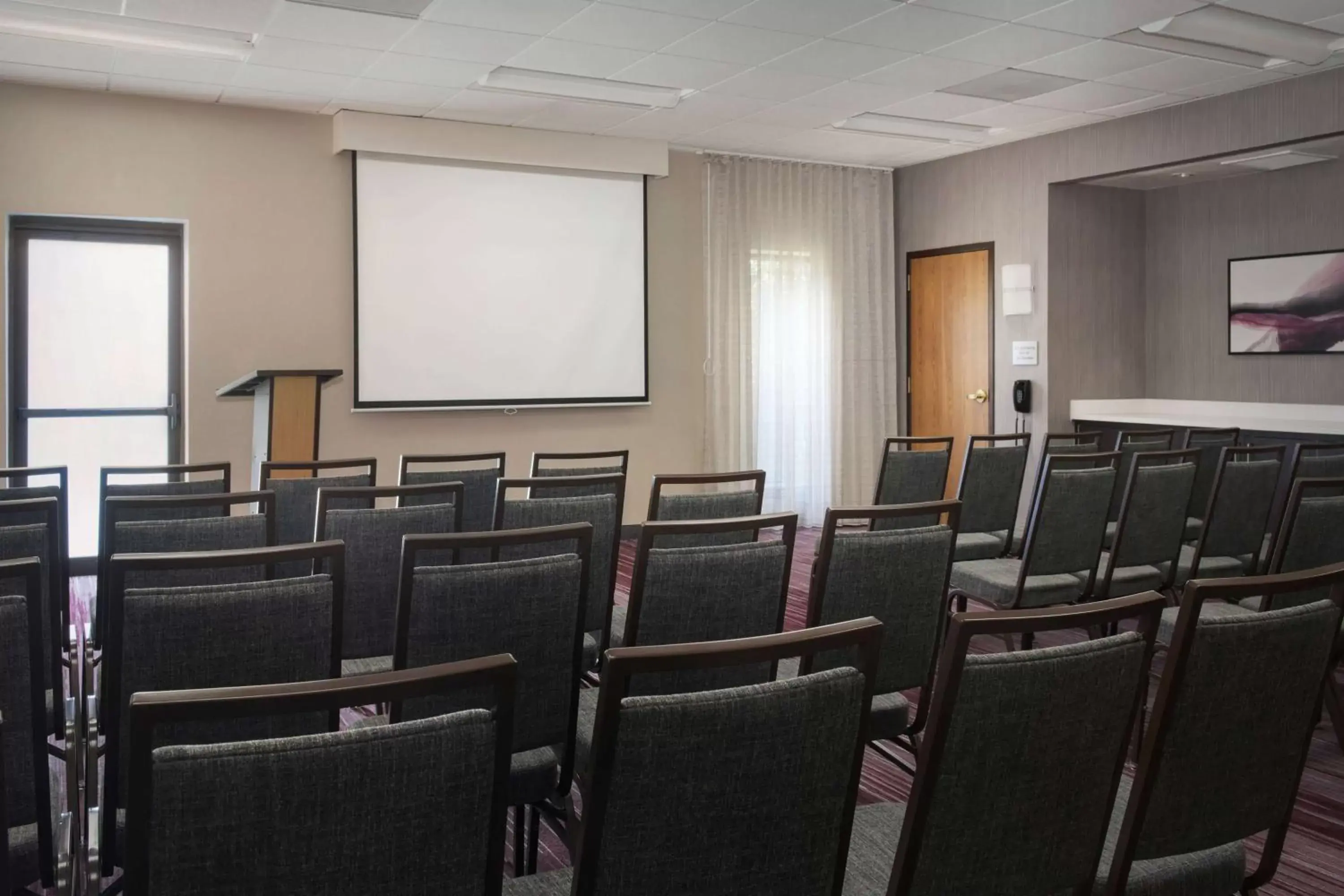 Meeting/conference room in Sonesta Select Boston Stoughton