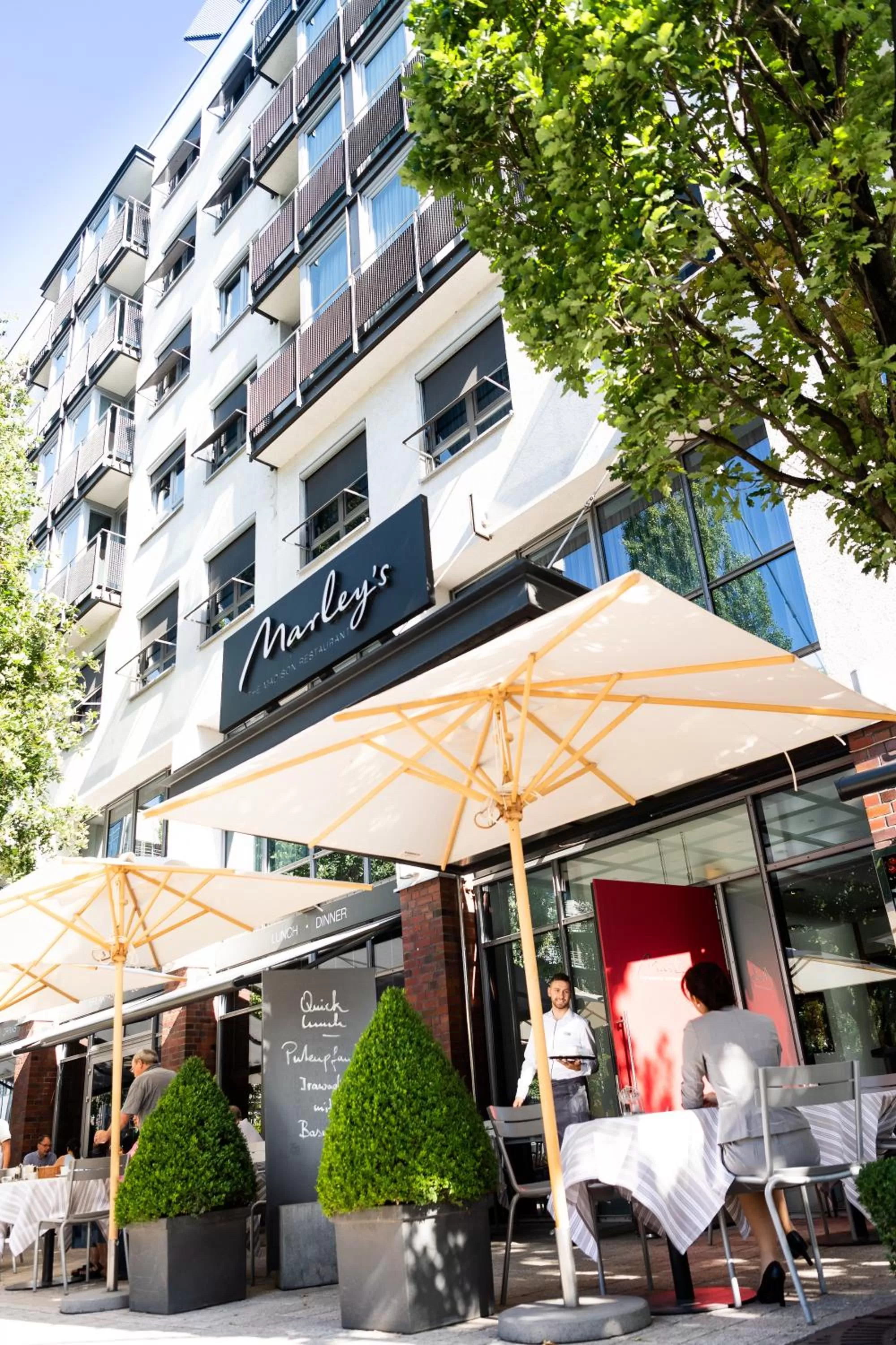 Restaurant/places to eat in THE MADISON Hotel Hamburg