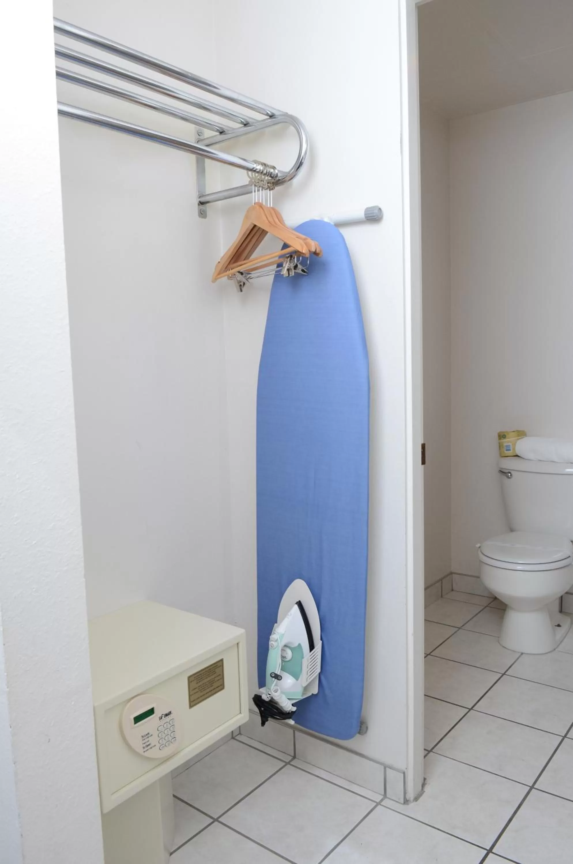 Bathroom in Days Inn by Wyndham Yakima