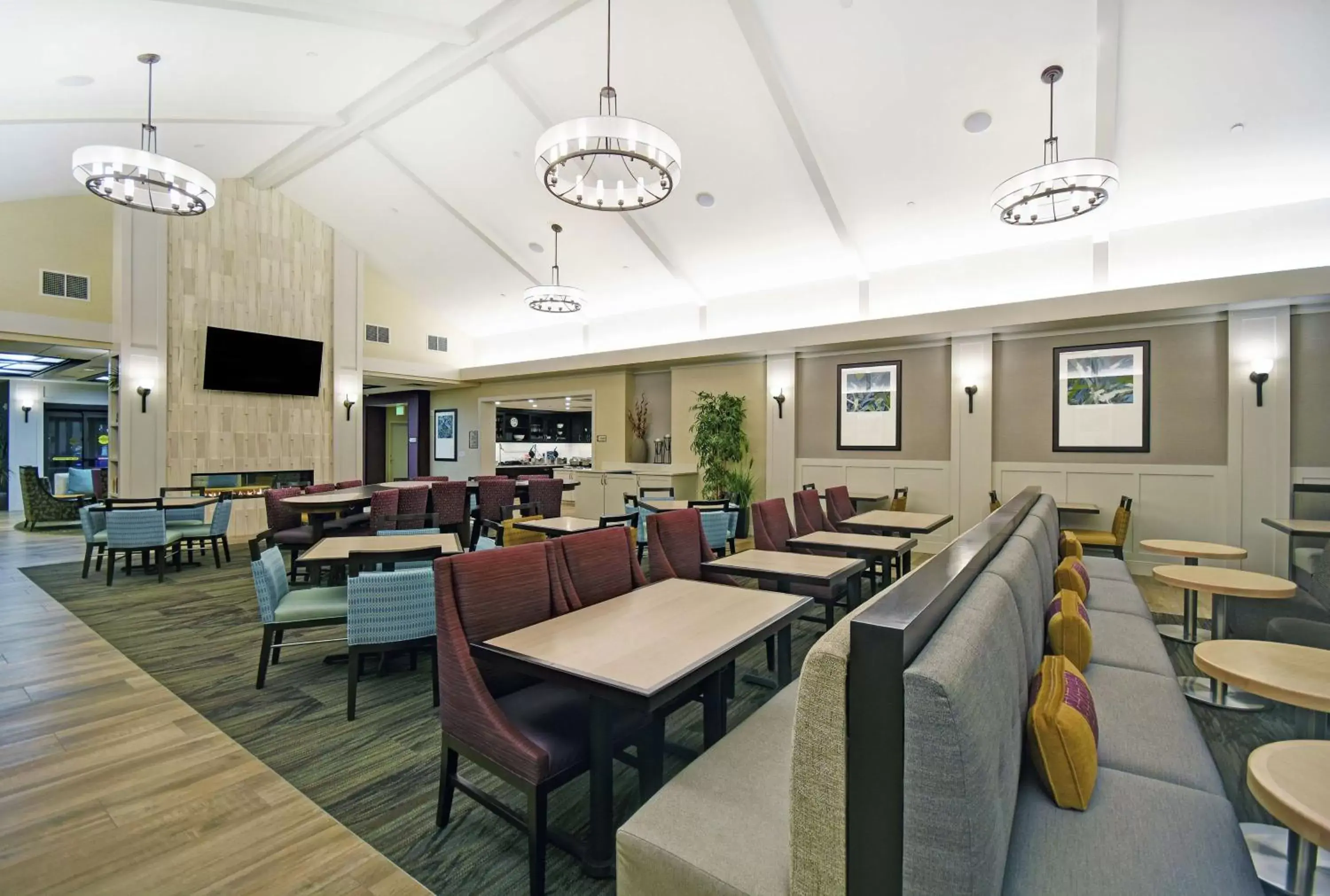 Dining area, Restaurant/Places to Eat in Homewood Suites by Hilton Denver International Airport