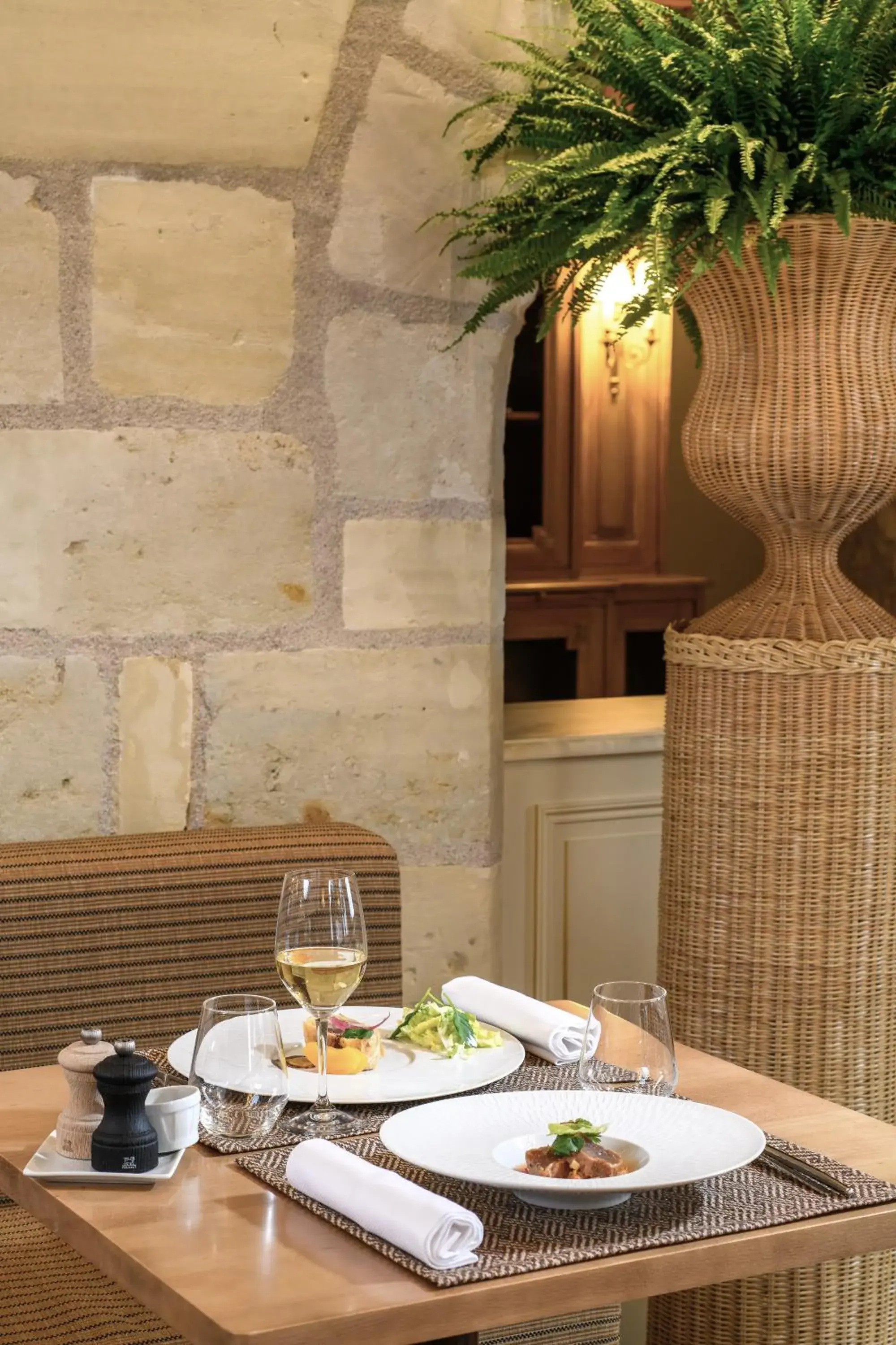Restaurant/Places to Eat in Hotel Les Hautes Roches