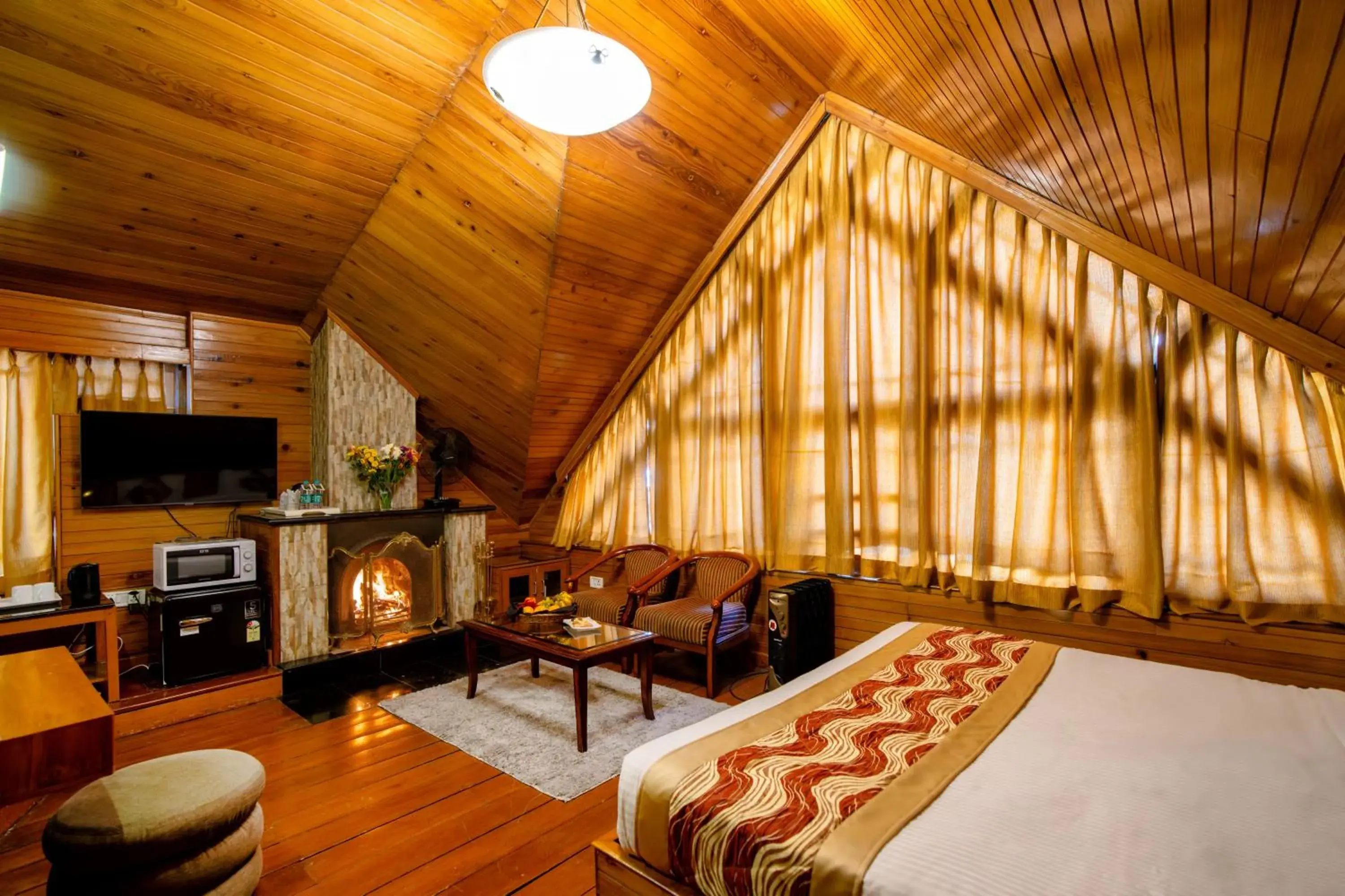 Bedroom, Seating Area in Hotel Viceroy