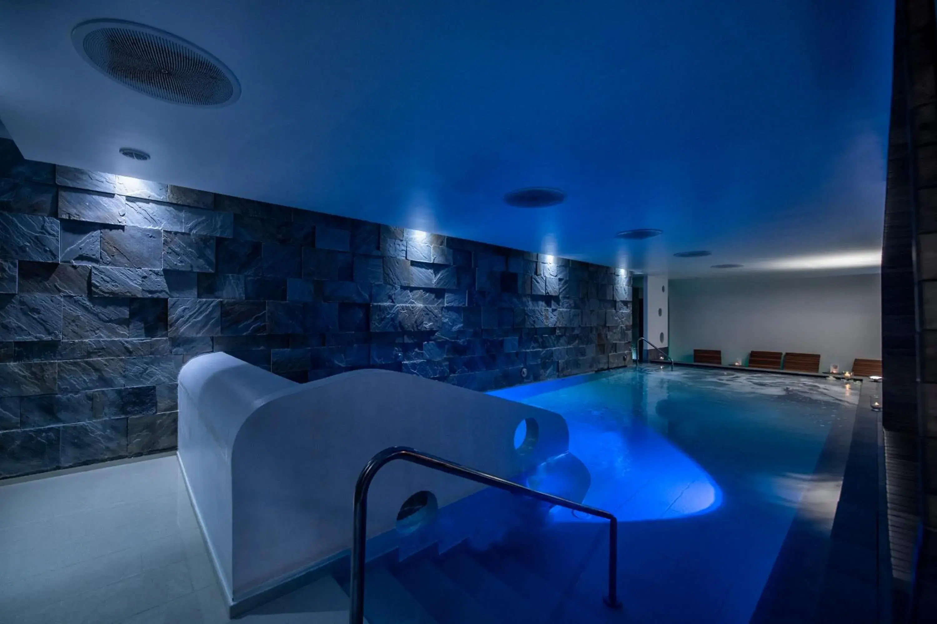 Swimming Pool in La Collina Hotel & Spa