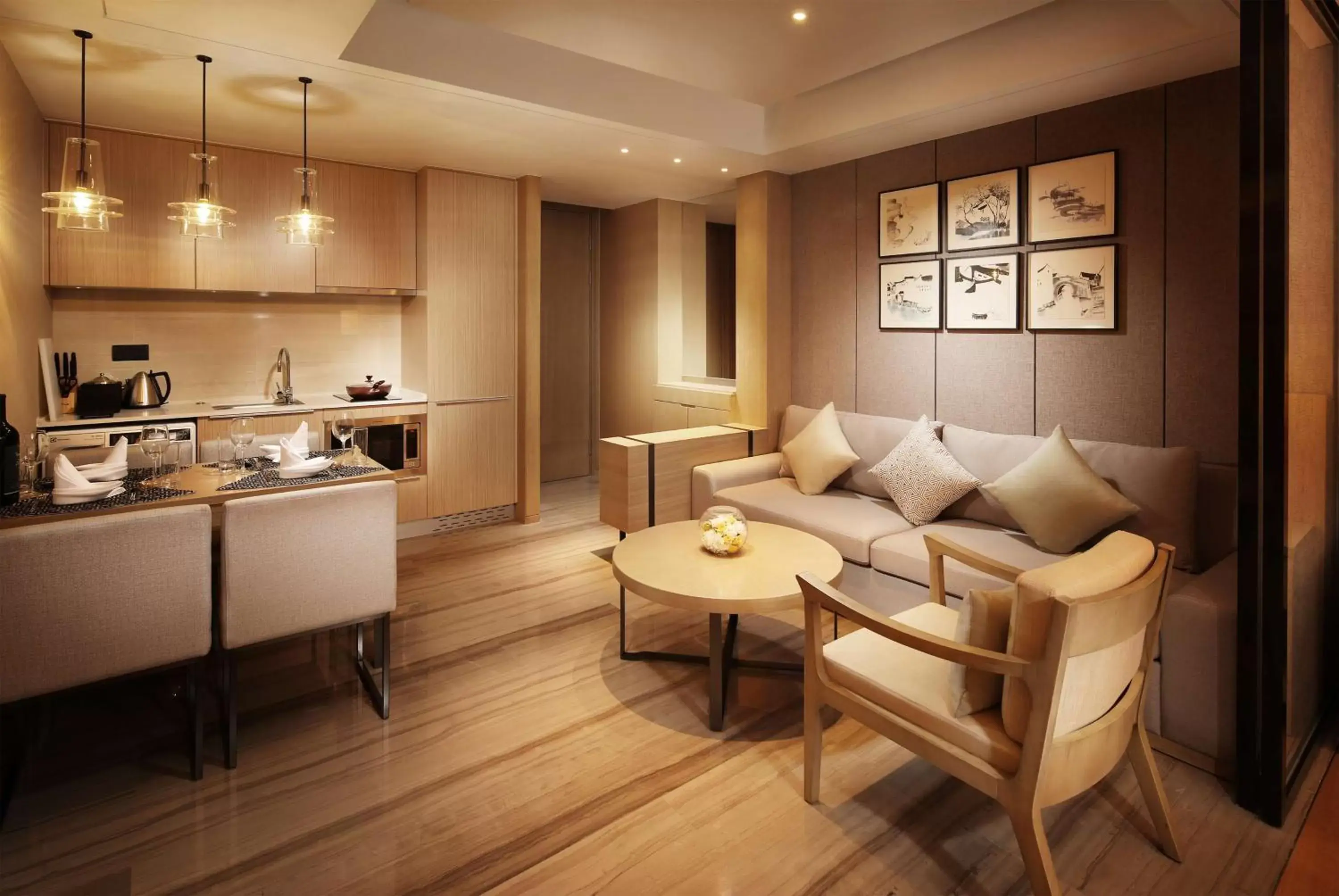 Living room, Kitchen/Kitchenette in Hilton Suzhou