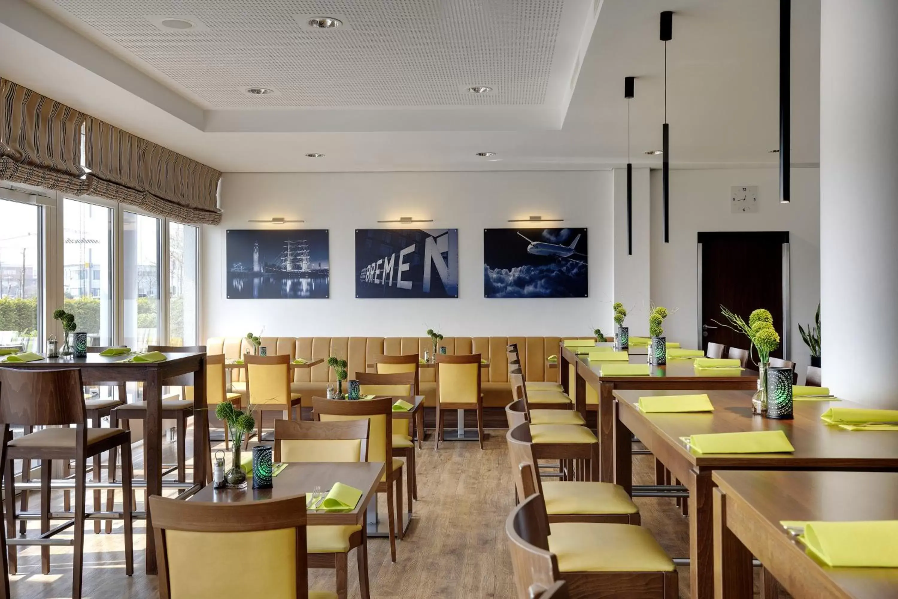 Breakfast in Holiday Inn Express Bremen Airport by IHG Breakfast in Holiday Inn Express Bremen Airport by IHG