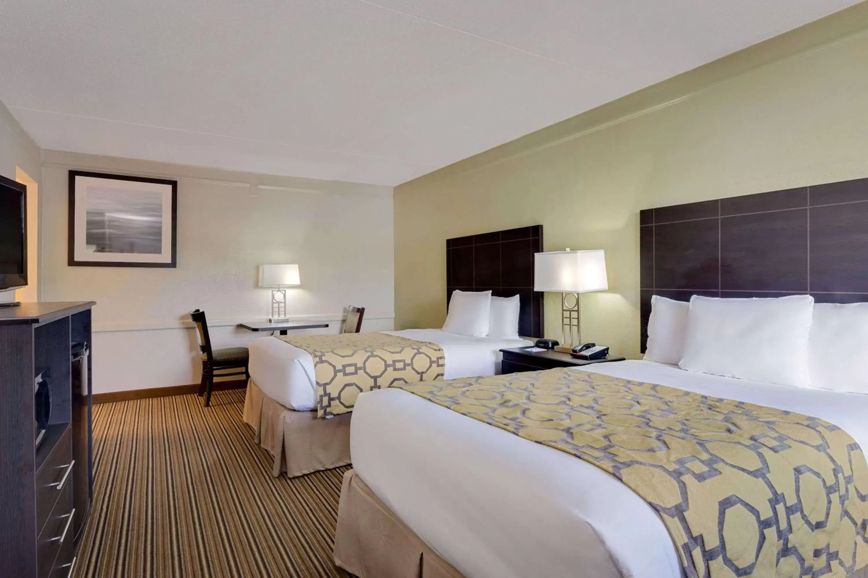 Photo of the whole room, Bed in Baymont by Wyndham Jacksonville Orange Park