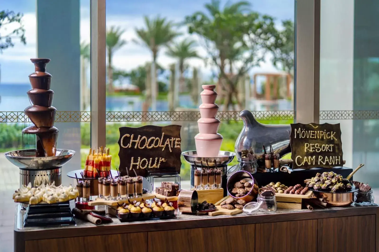 Food and drinks in Mövenpick Resort Cam Ranh