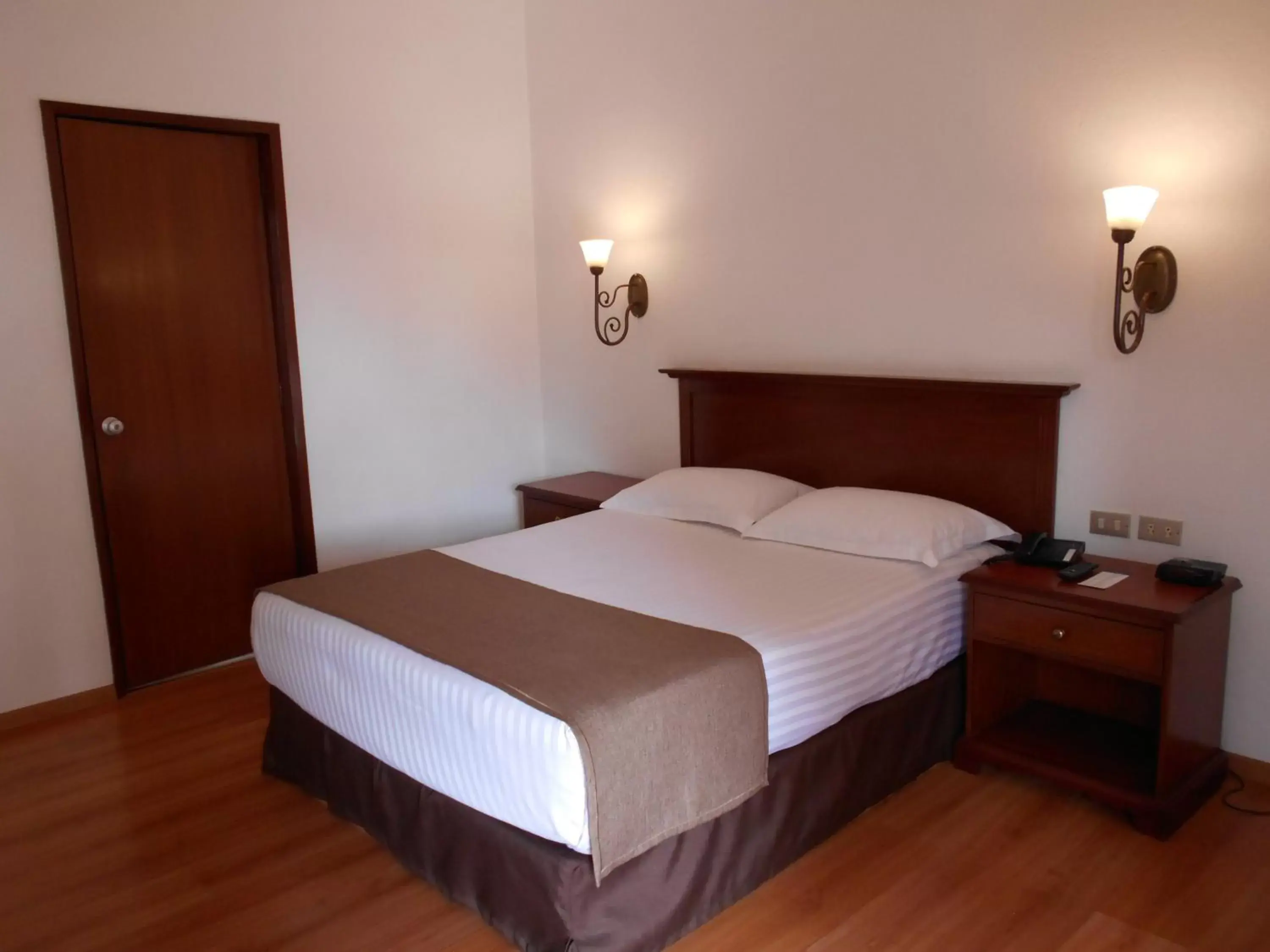 Bedroom, Bed in Hotel de Mendoza
