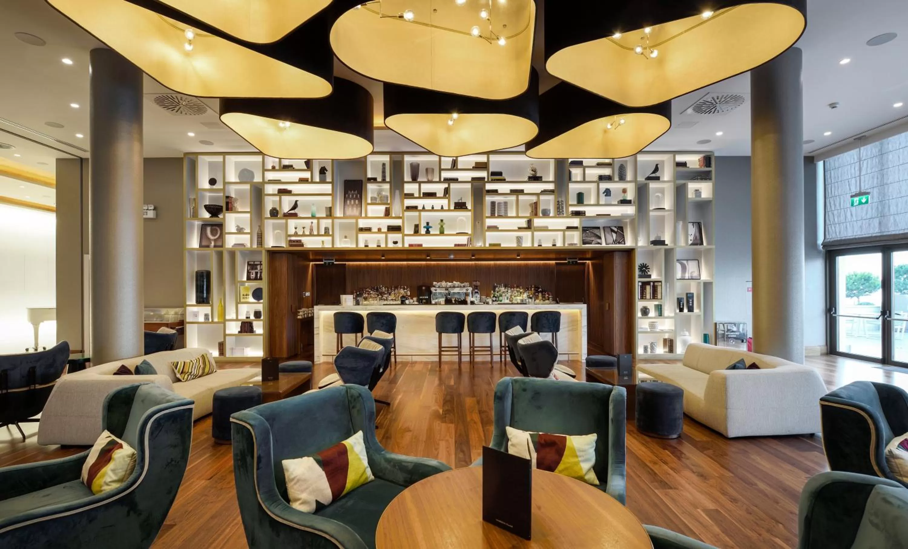 Seating area in Makedonia Palace