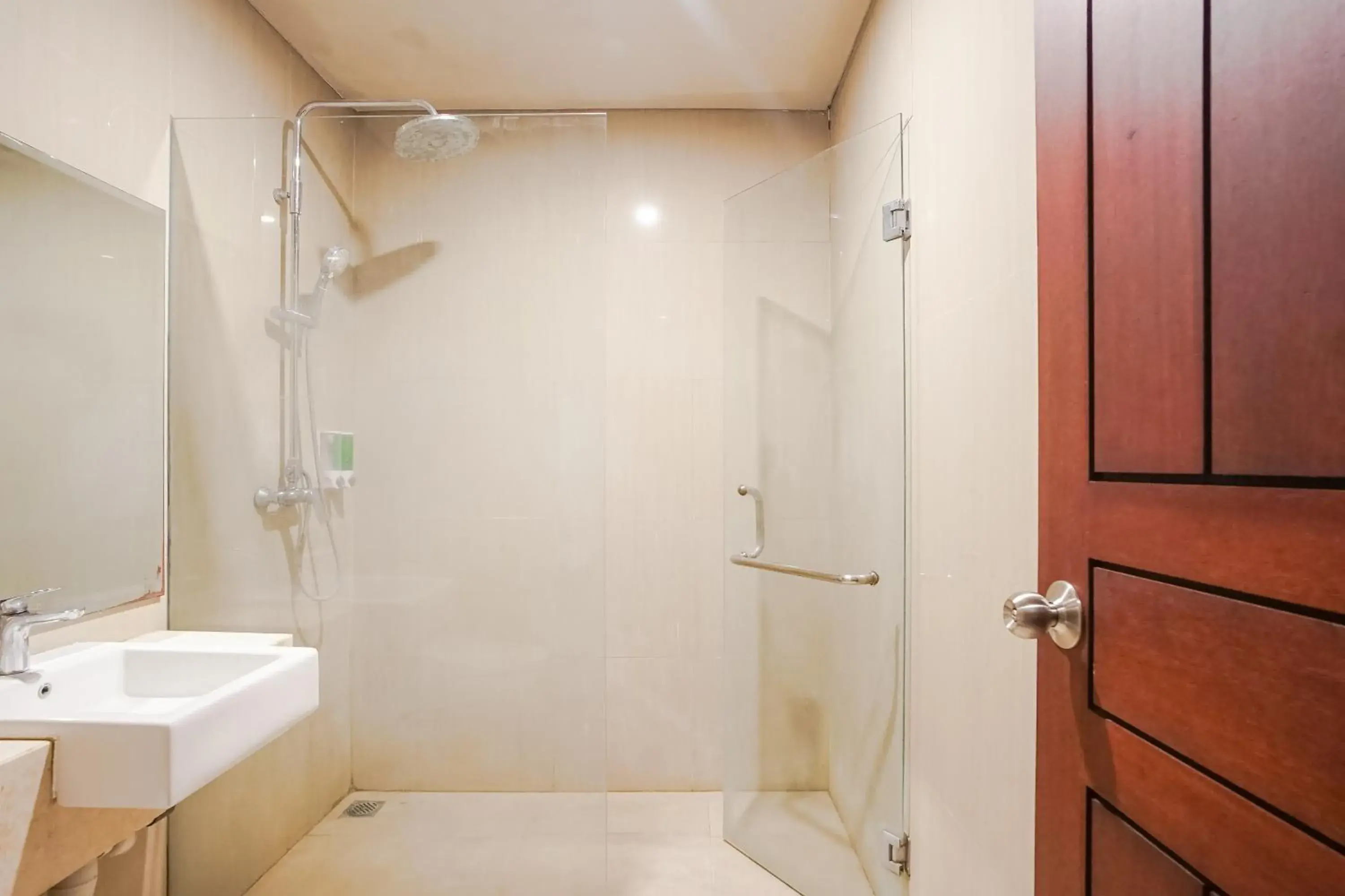 Shower, Bathroom in Akarsa Transit