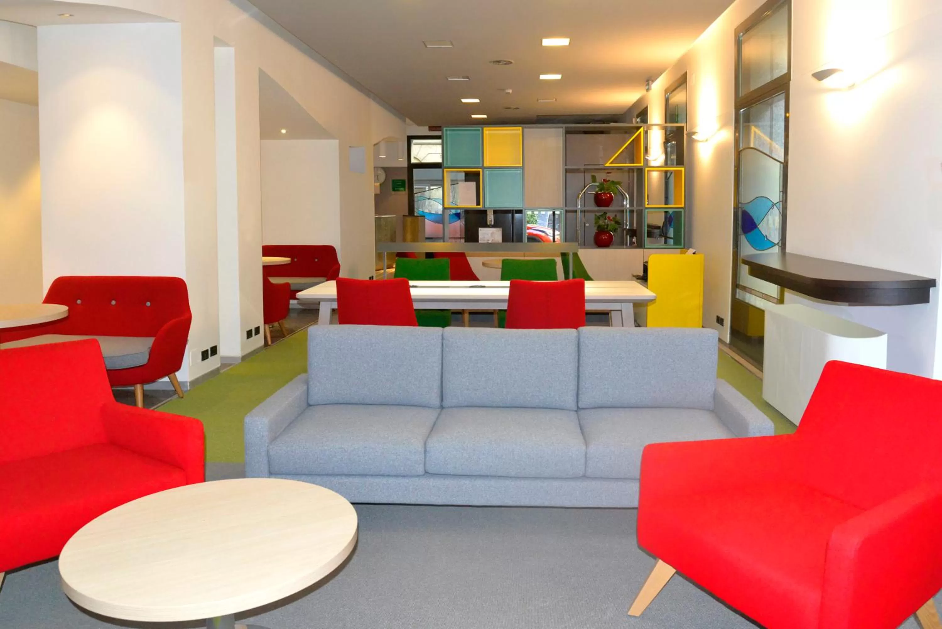 Lobby or reception in Sure Hotel by Best Western Turin City Centre