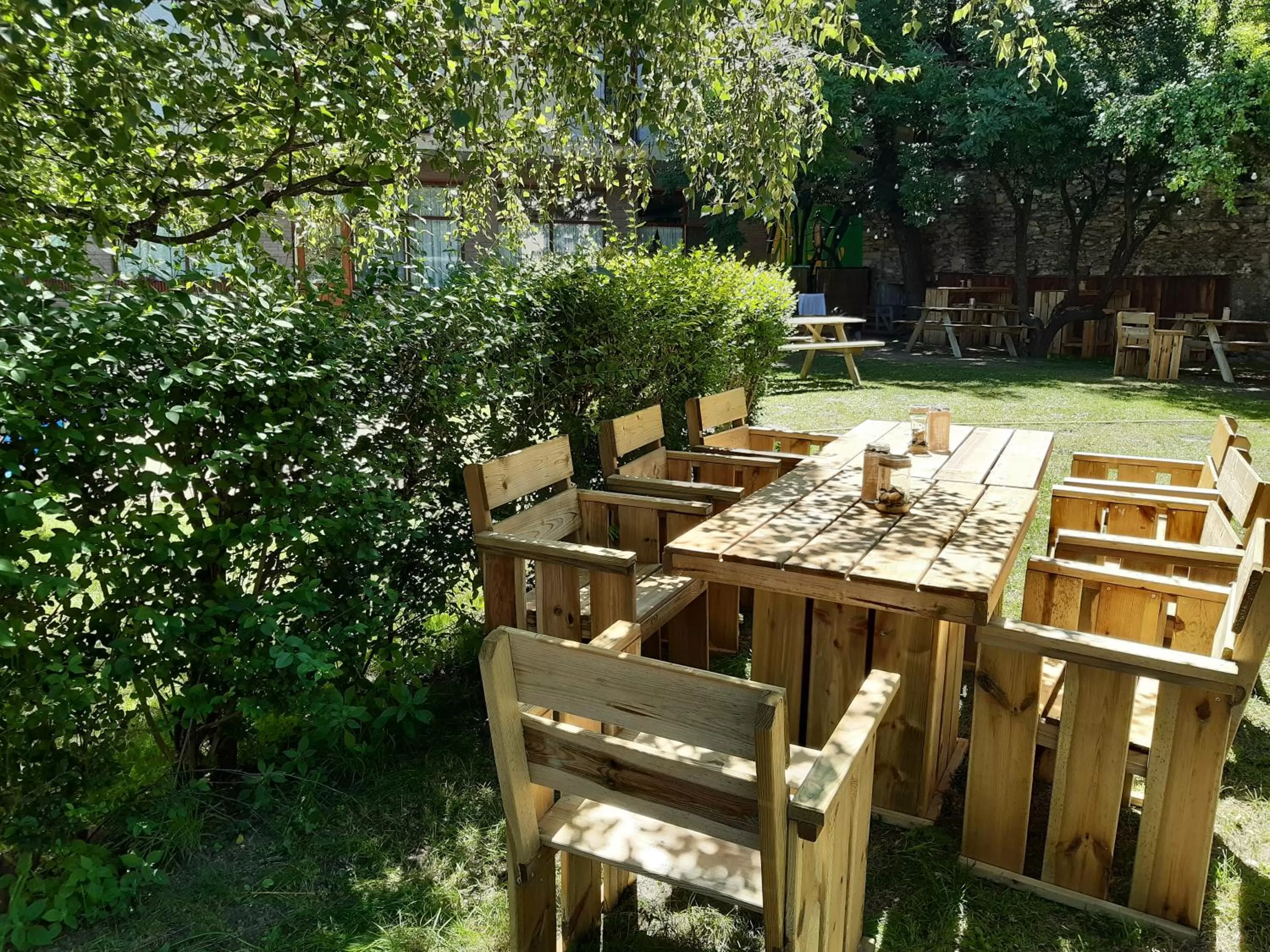 Restaurant/places to eat in Pey Resort