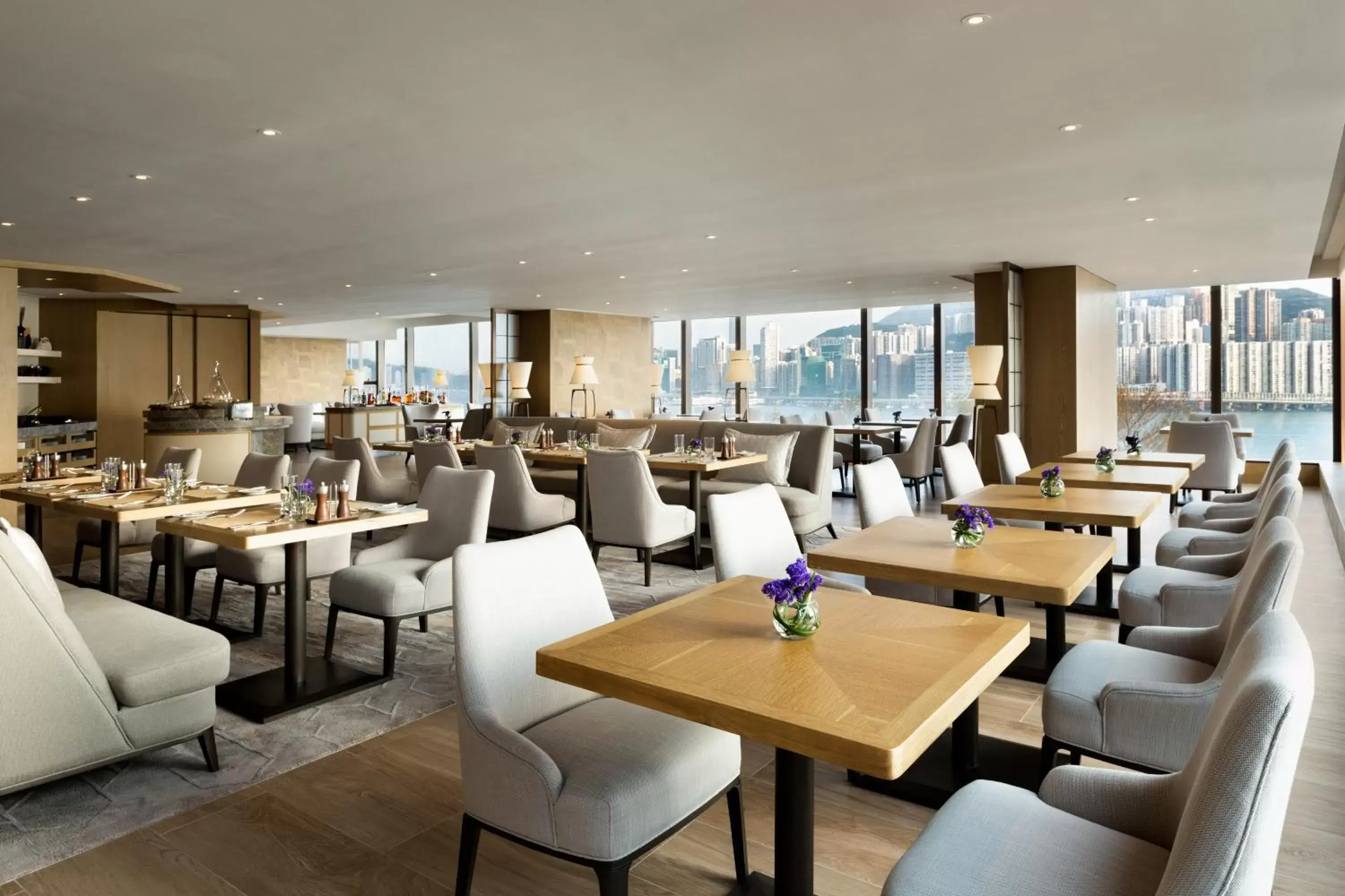 Lounge or bar, Restaurant/Places to Eat in Kerry Hotel, Hong Kong