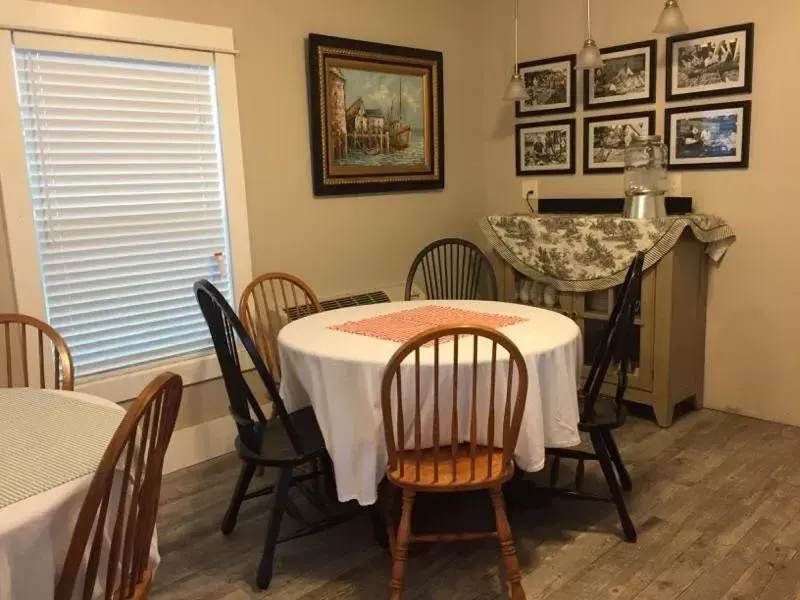 Dining Area in The Destination B&B llc