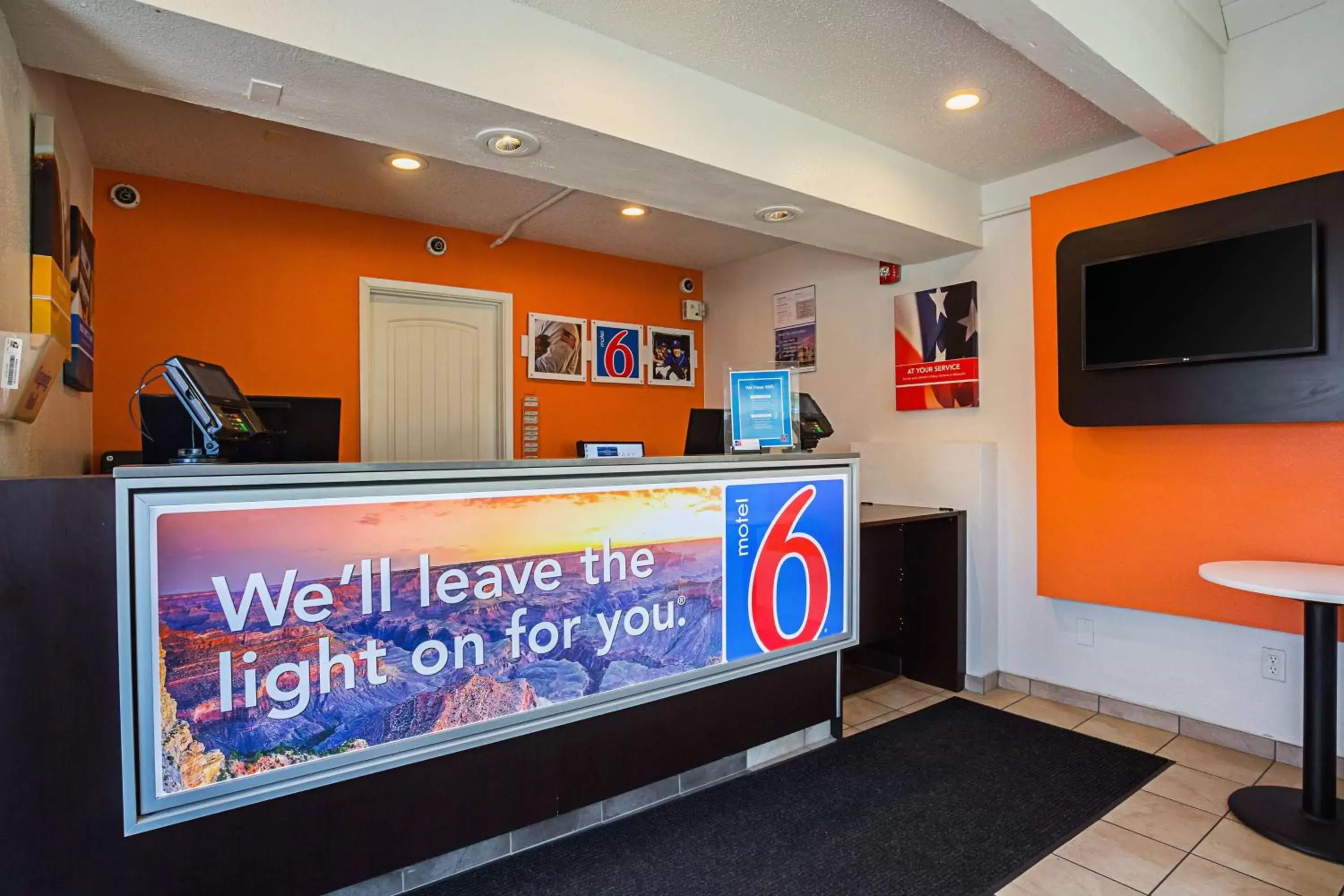 TV and multimedia in Motel 6-Yuma, AZ - East