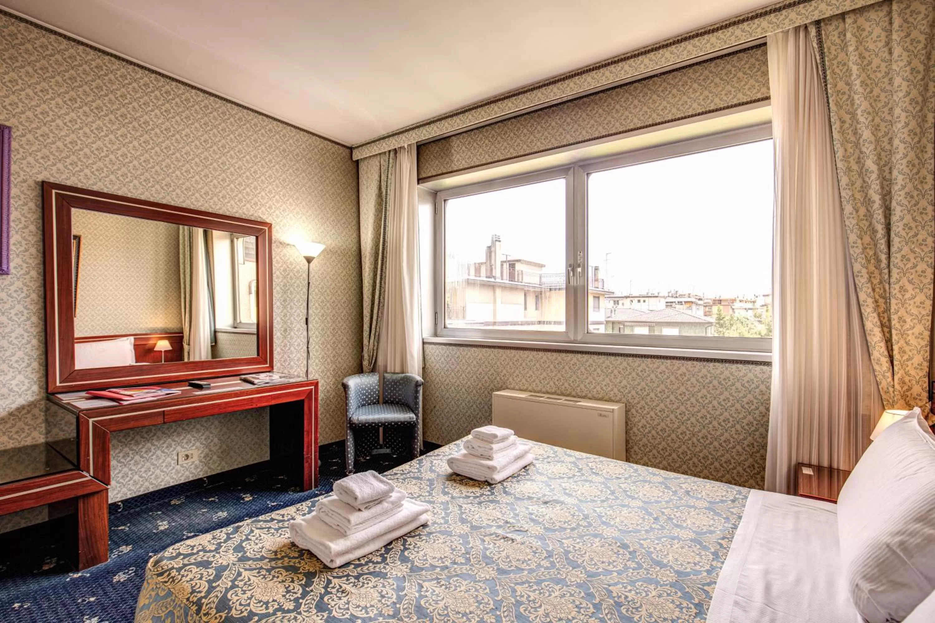 Photo of the whole room in Venice Michelangelo Hotel