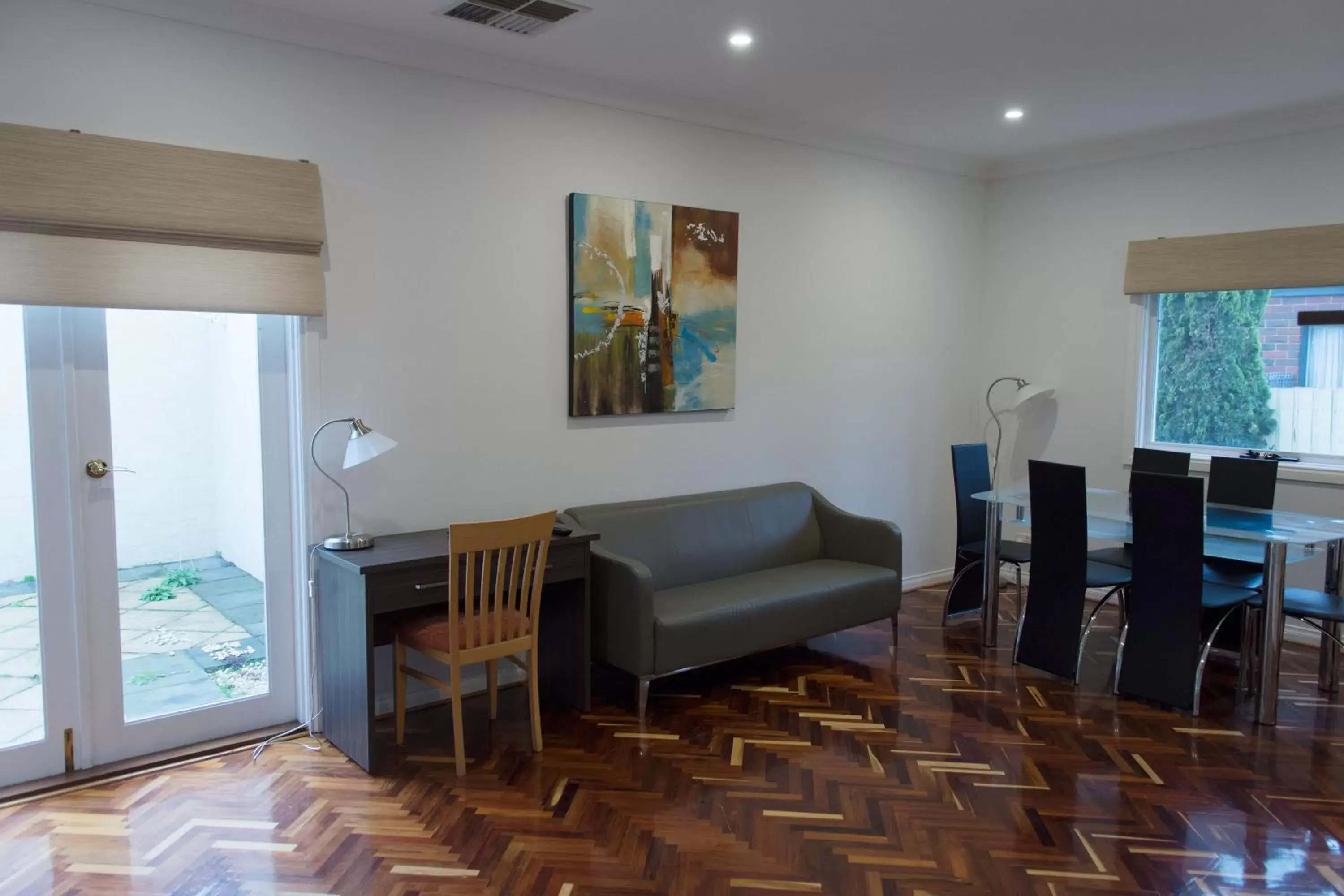 Dining Area in Best Western Plus Buckingham International