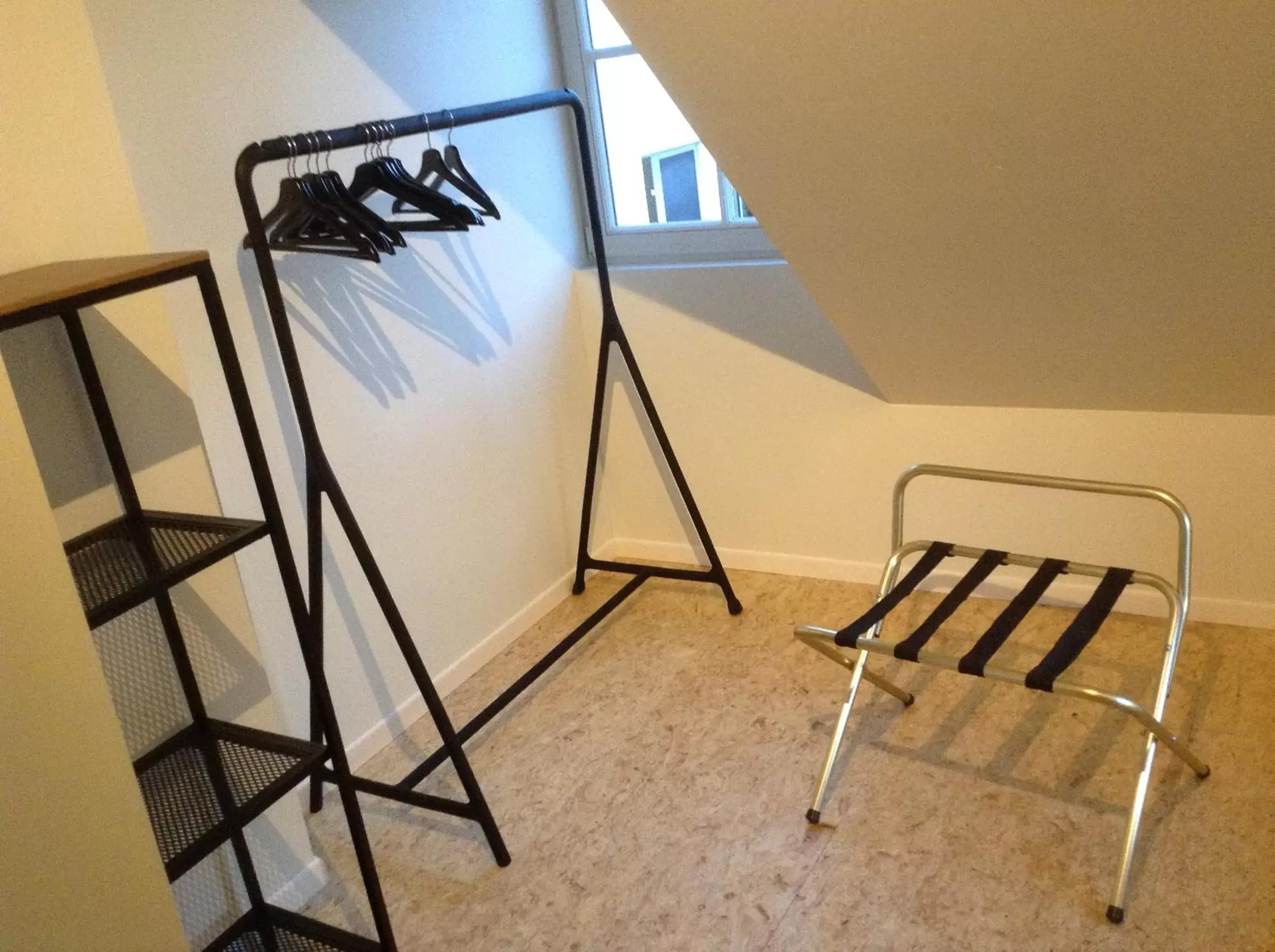 Deluxe Double Room with Bath - single occupancy in Enroute367 Deluxe Double Room with Bath - single occupancy in Enroute367