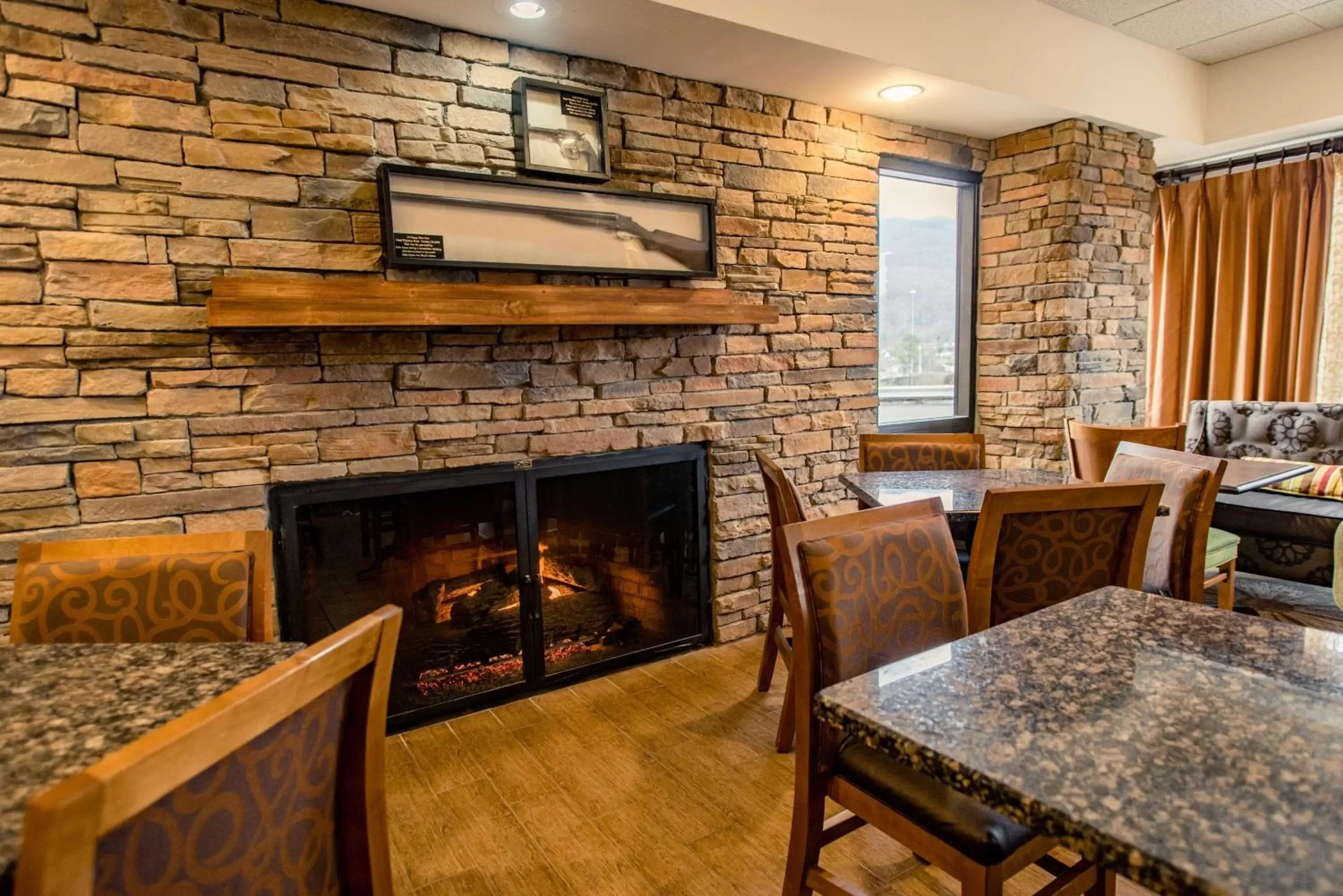 Lobby or reception, Restaurant/Places to Eat in Hampton Inn Caryville-I-75/Cove Lake-State Park