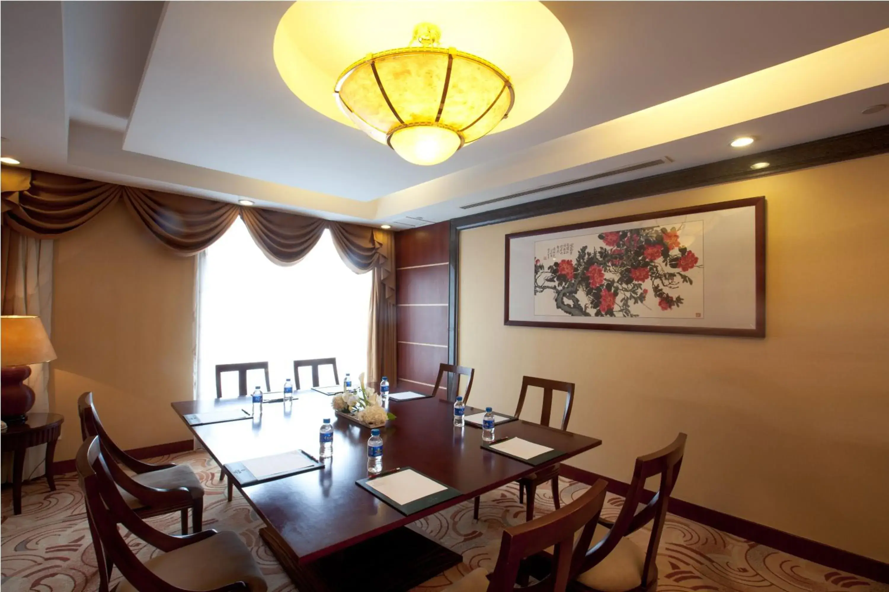 Business facilities, Dining Area in Zhongwei Green Lake Hotel Kunming