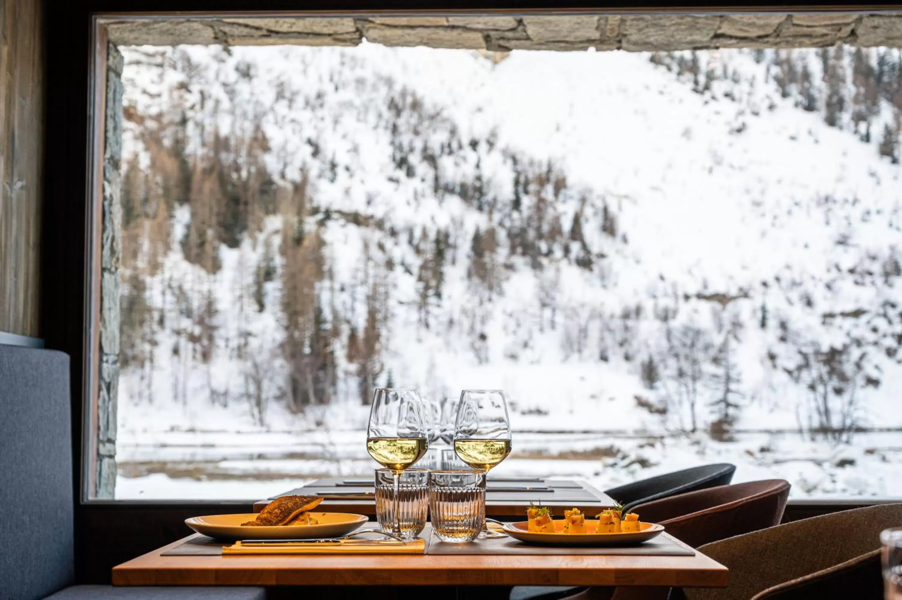 Restaurant/places to eat in Tetras Lodge by Les Etincelles