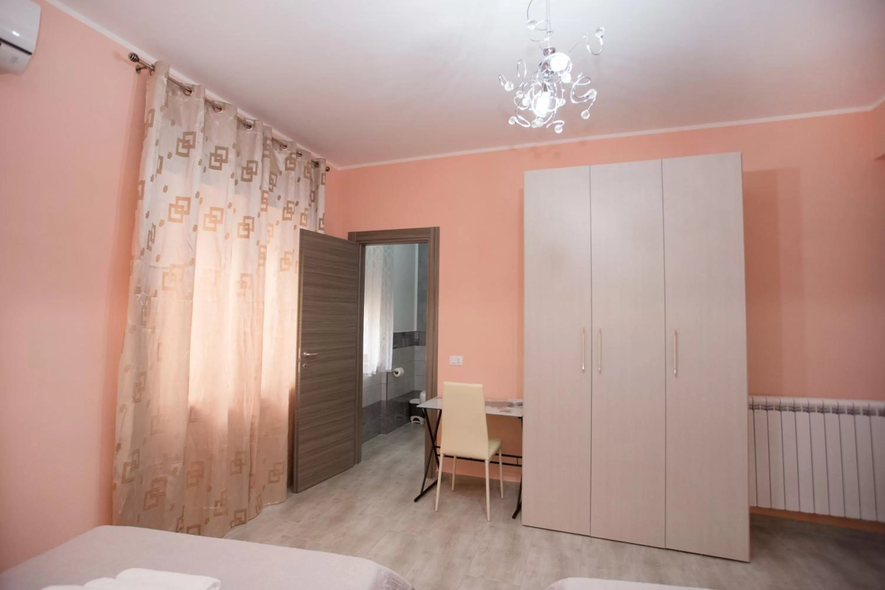 Photo of the whole room, Bed in B&B Palermo Sole & Cultura