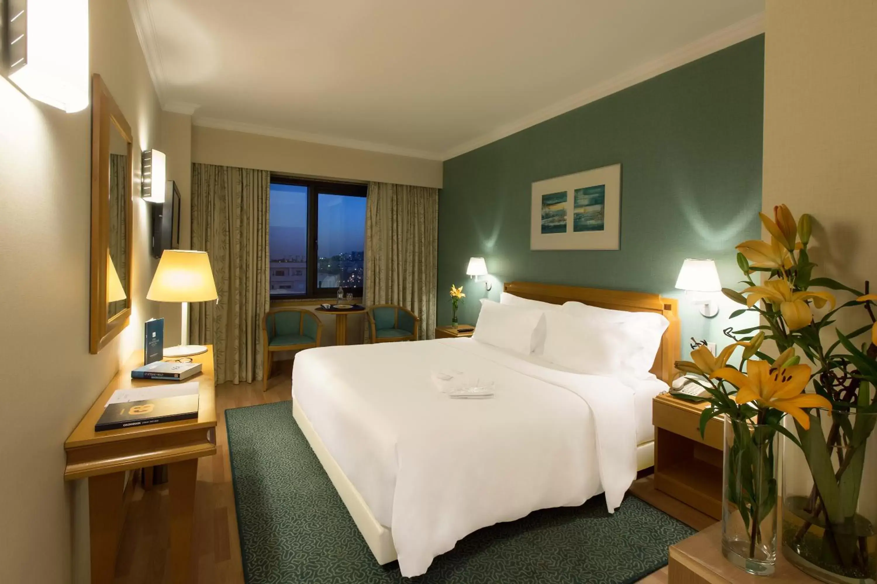 Bedroom in SANA Metropolitan Hotel