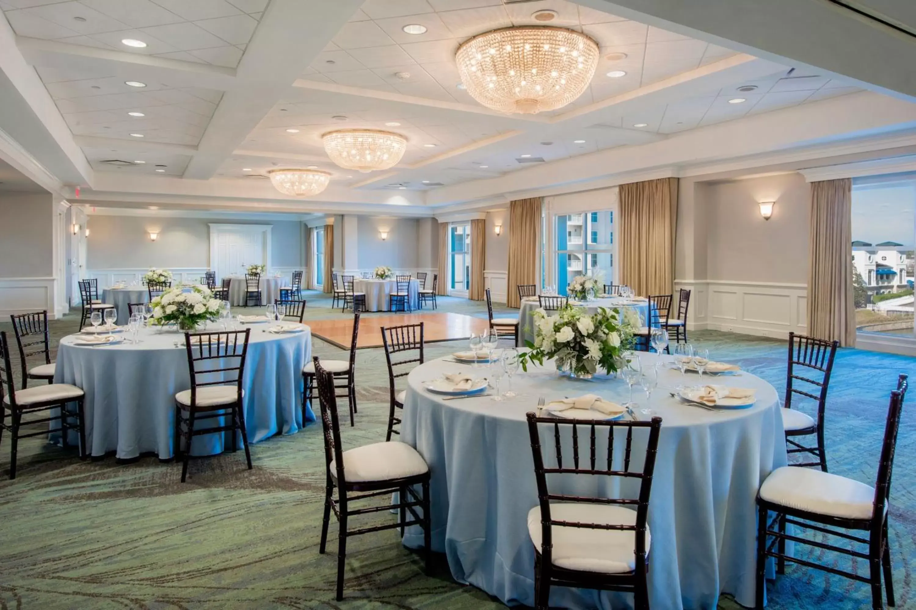 Meeting/conference room, Restaurant/Places to Eat in The Ballantyne, a Luxury Collection Hotel, Charlotte