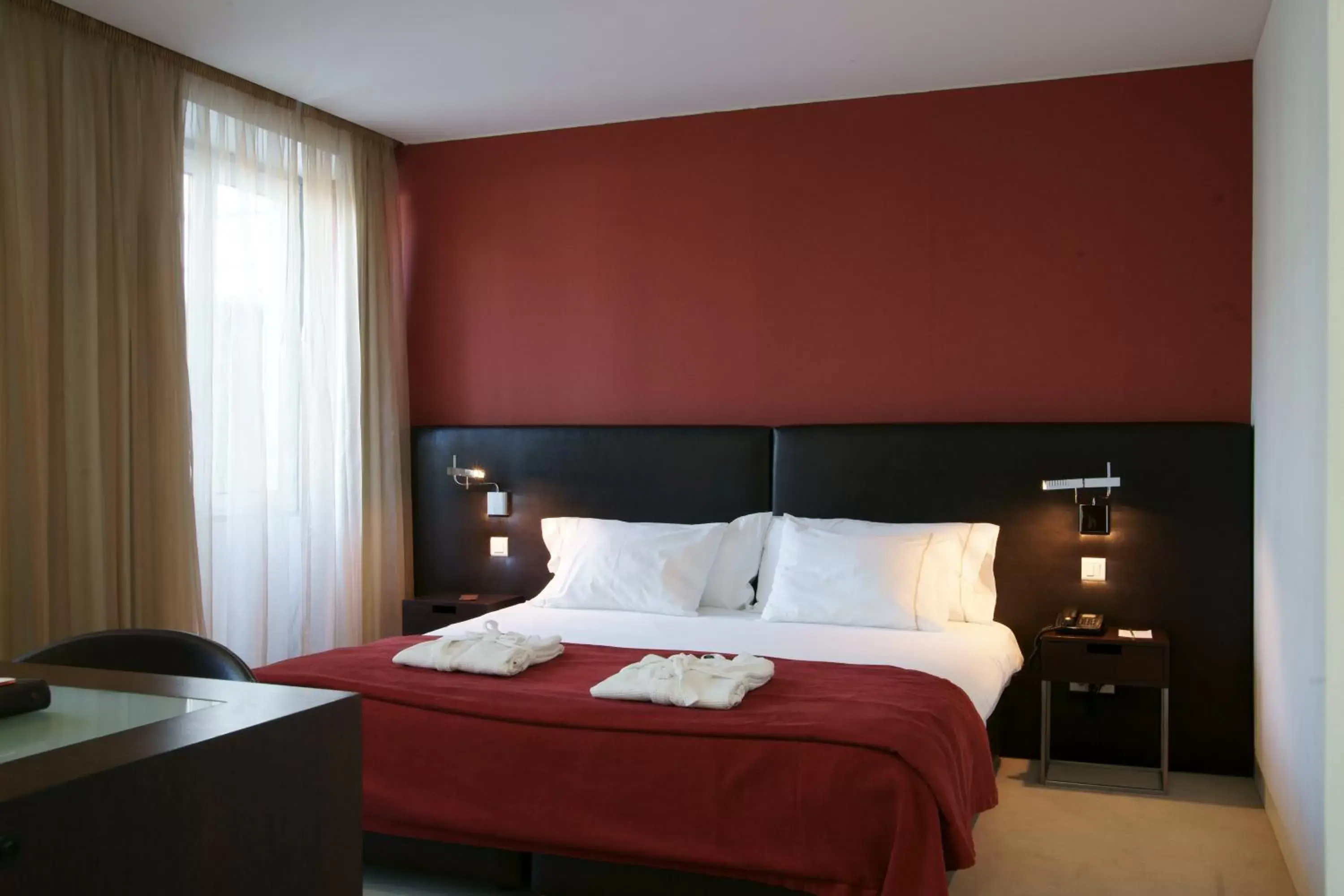 Bed in Hotel Jeronimos 8